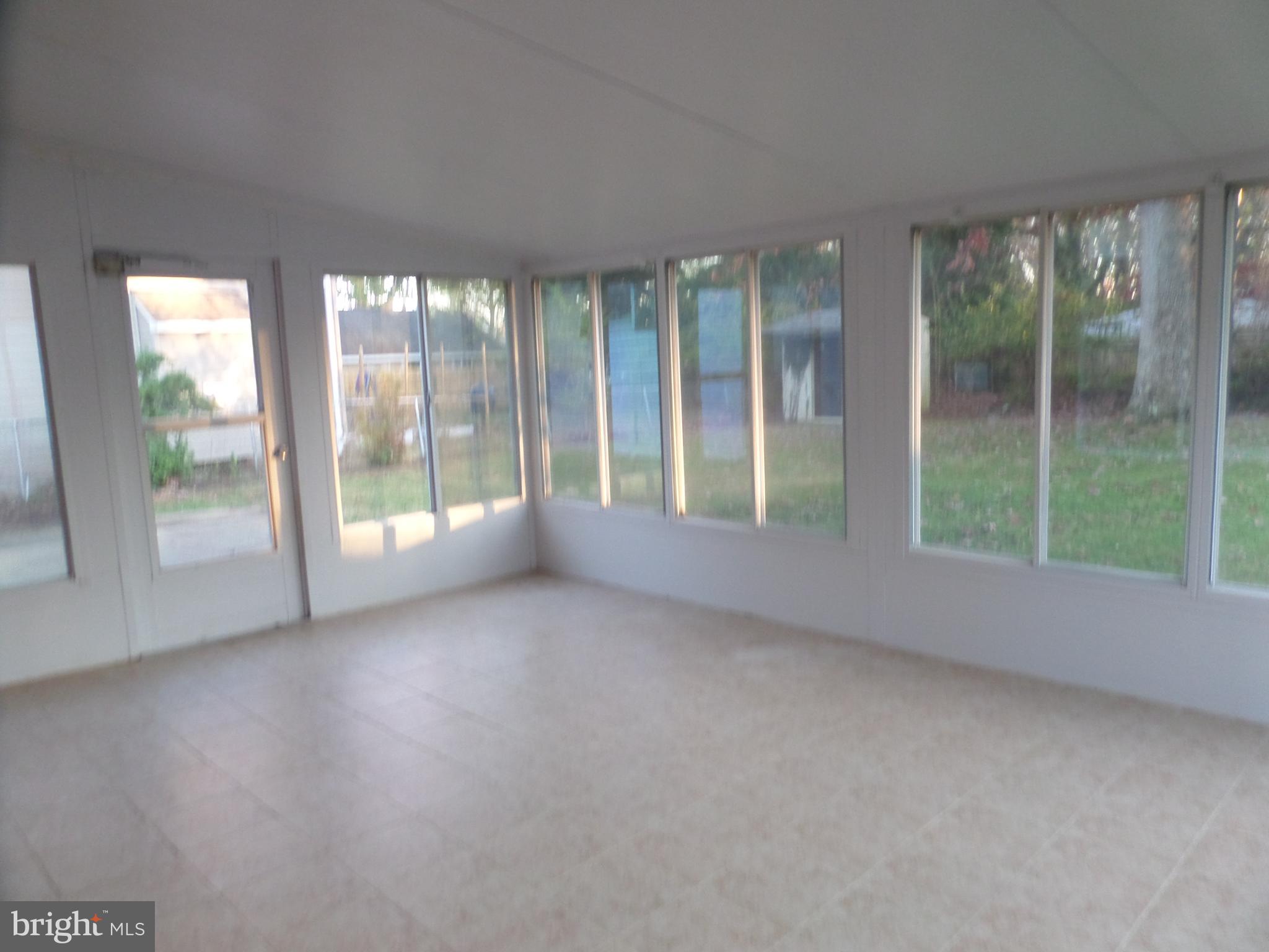 ROCK CREEK PALISADES - Residential Lease