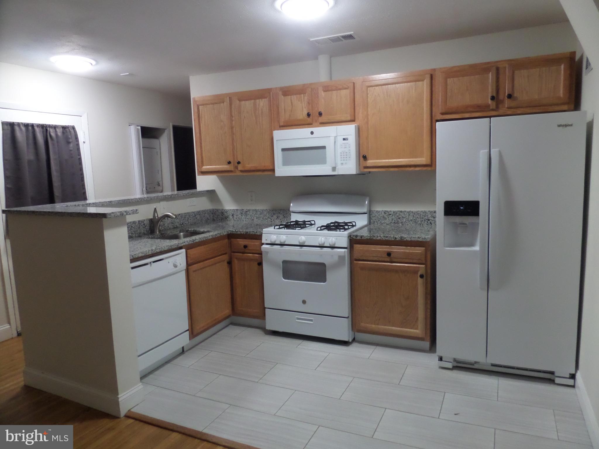 ROCK CREEK PALISADES - Residential Lease