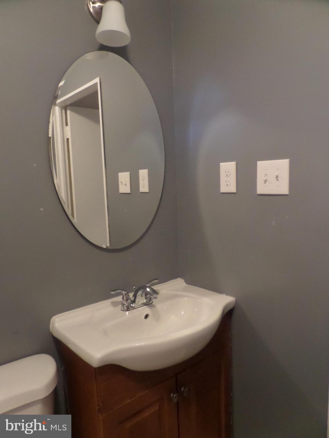 ROCK CREEK PALISADES - Residential Lease