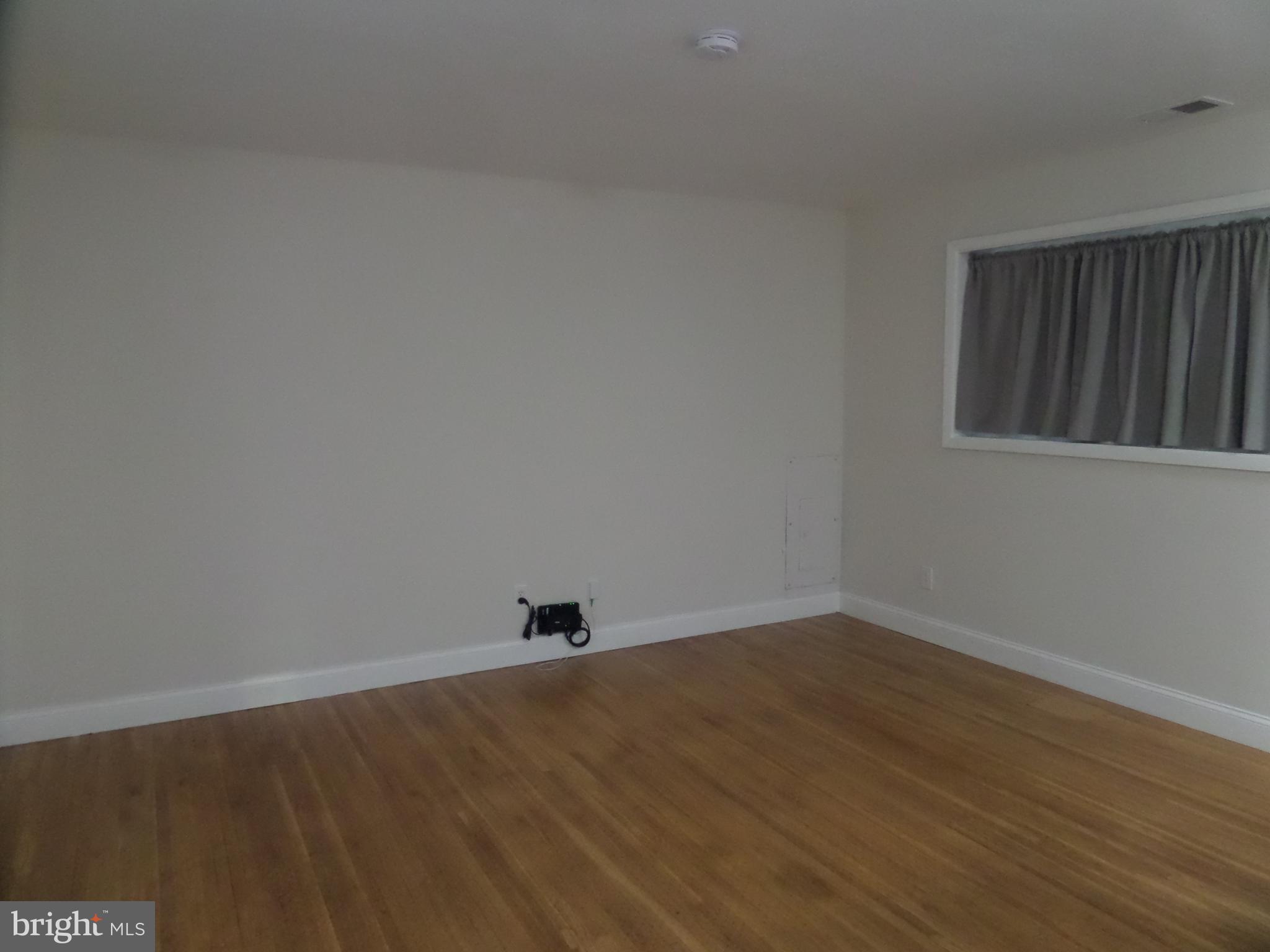 ROCK CREEK PALISADES - Residential Lease