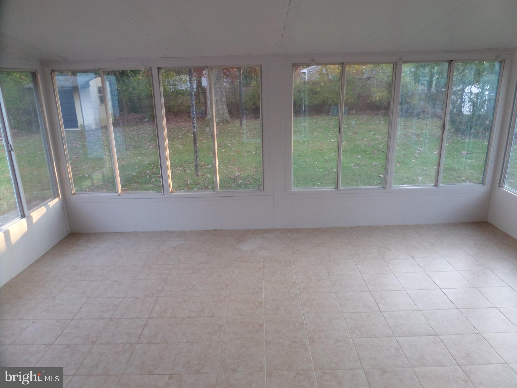 ROCK CREEK PALISADES - Residential Lease