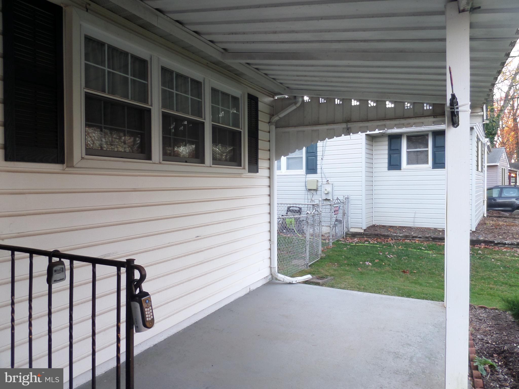 ROCK CREEK PALISADES - Residential Lease