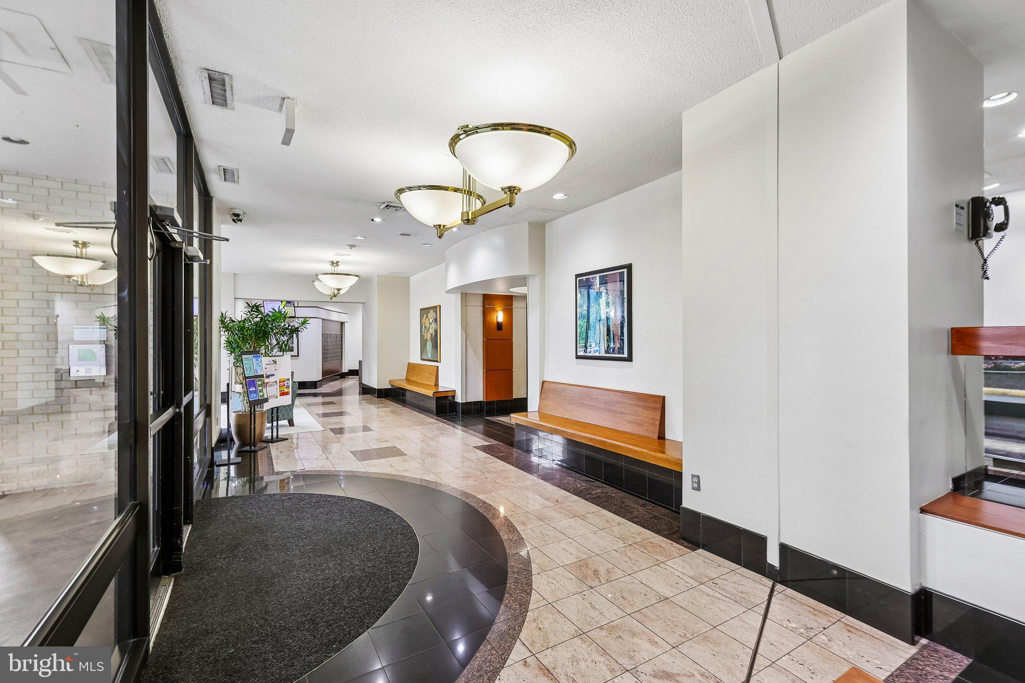 203 YOAKUM PARKWAY 925