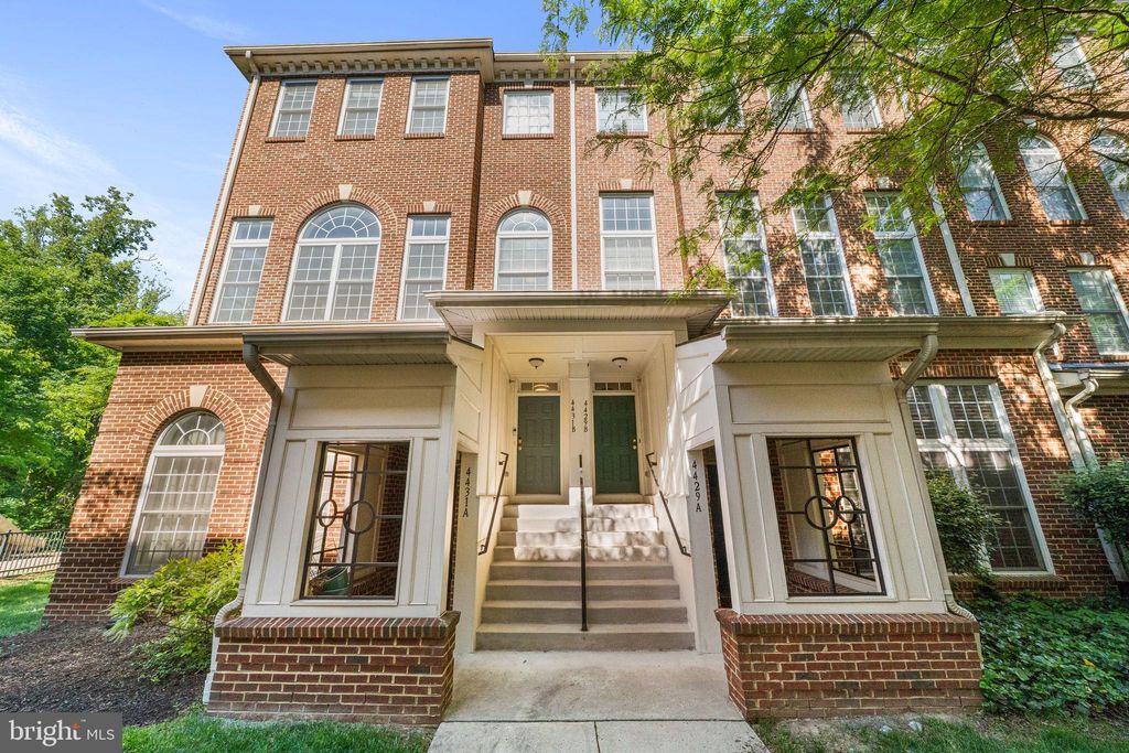 Photo of 4431 - B Eastwick Court, FAIRFAX, VA 22033 (MLS # VAFX2307816)