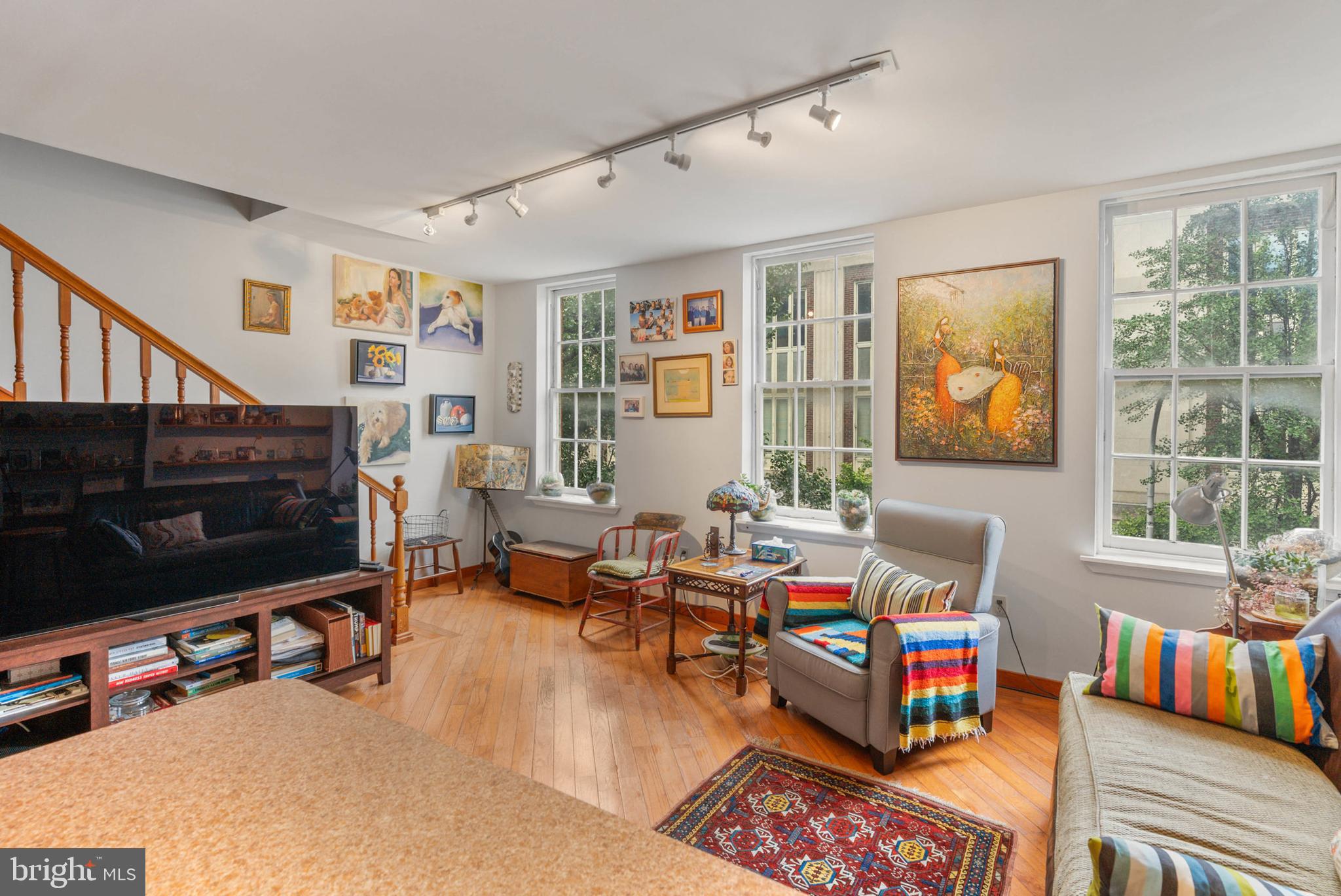 SOCIETY HILL - Residential