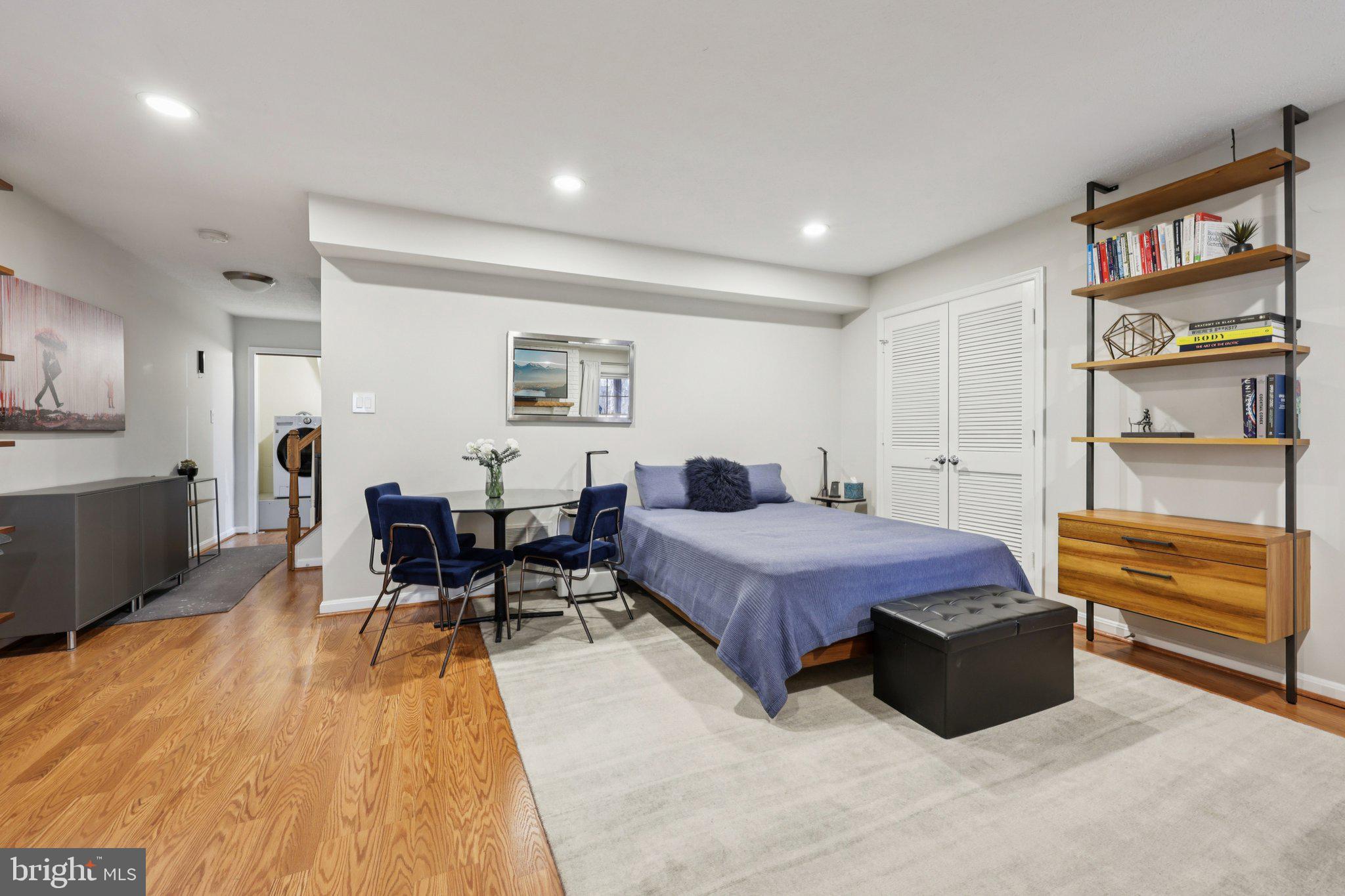 TYSONS STATION - Residential