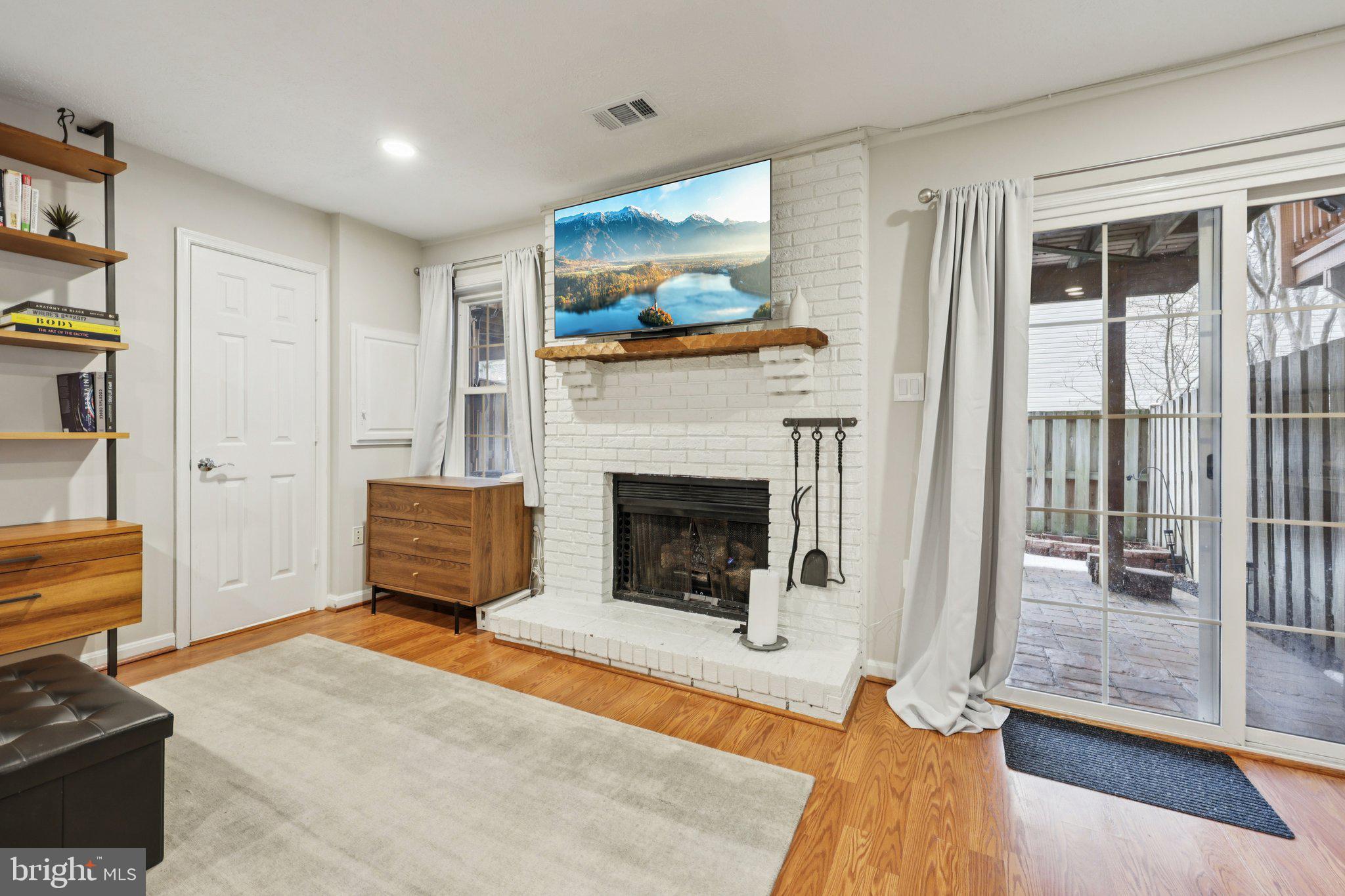 TYSONS STATION - Residential