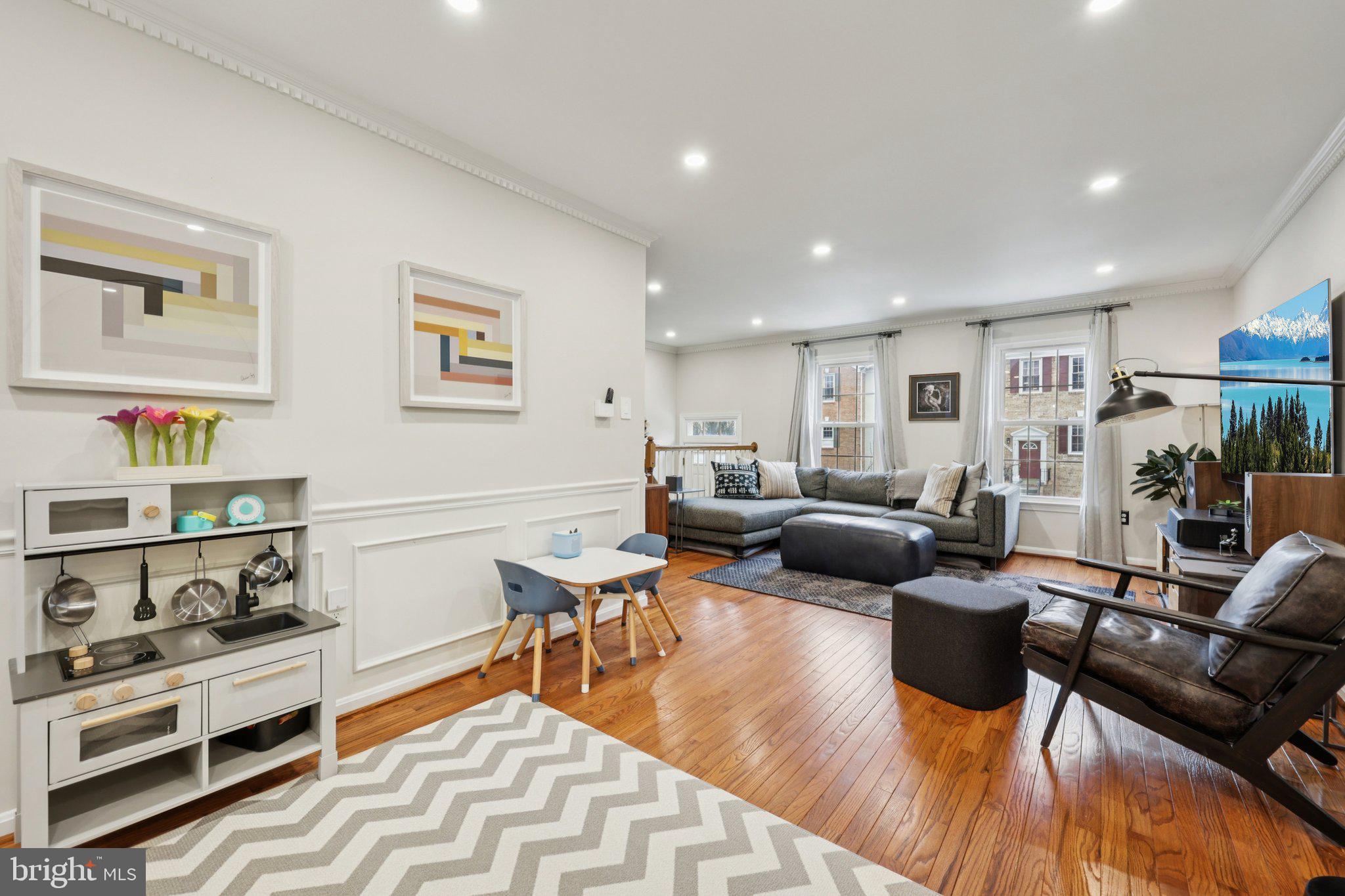 TYSONS STATION - Residential