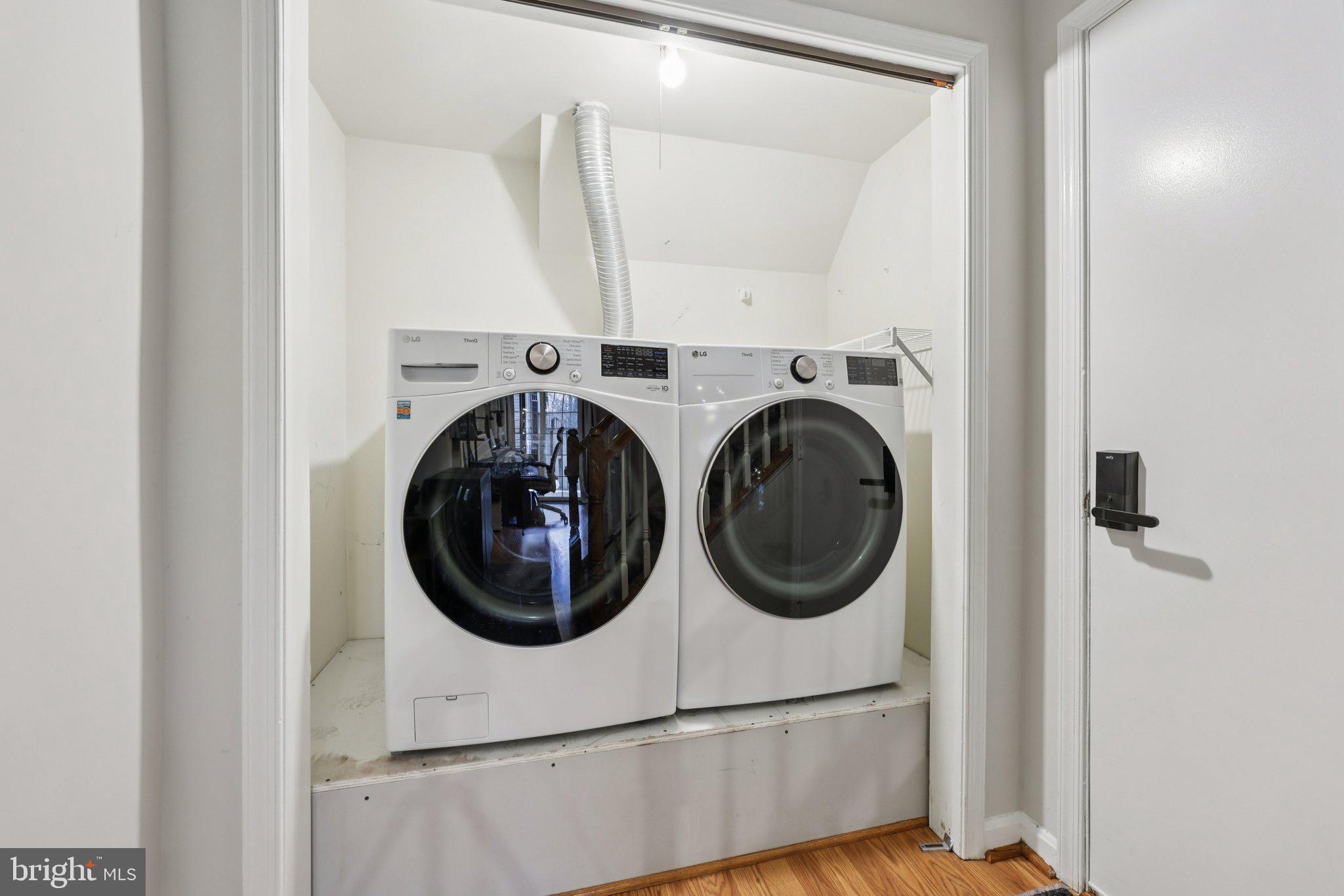 TYSONS STATION - Residential