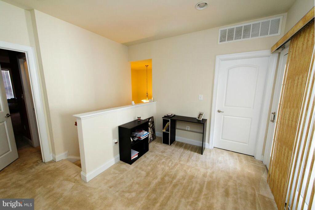 POTOMAC CLUB - Residential