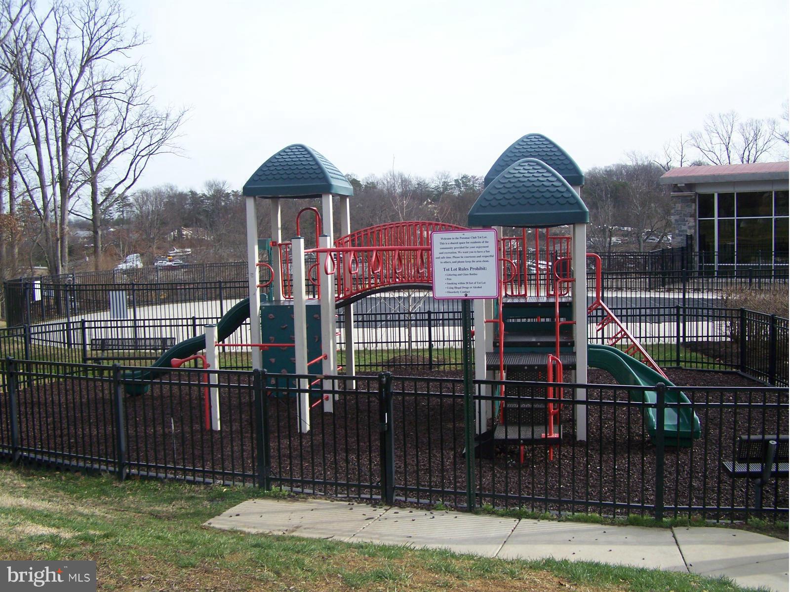 POTOMAC CLUB - Residential