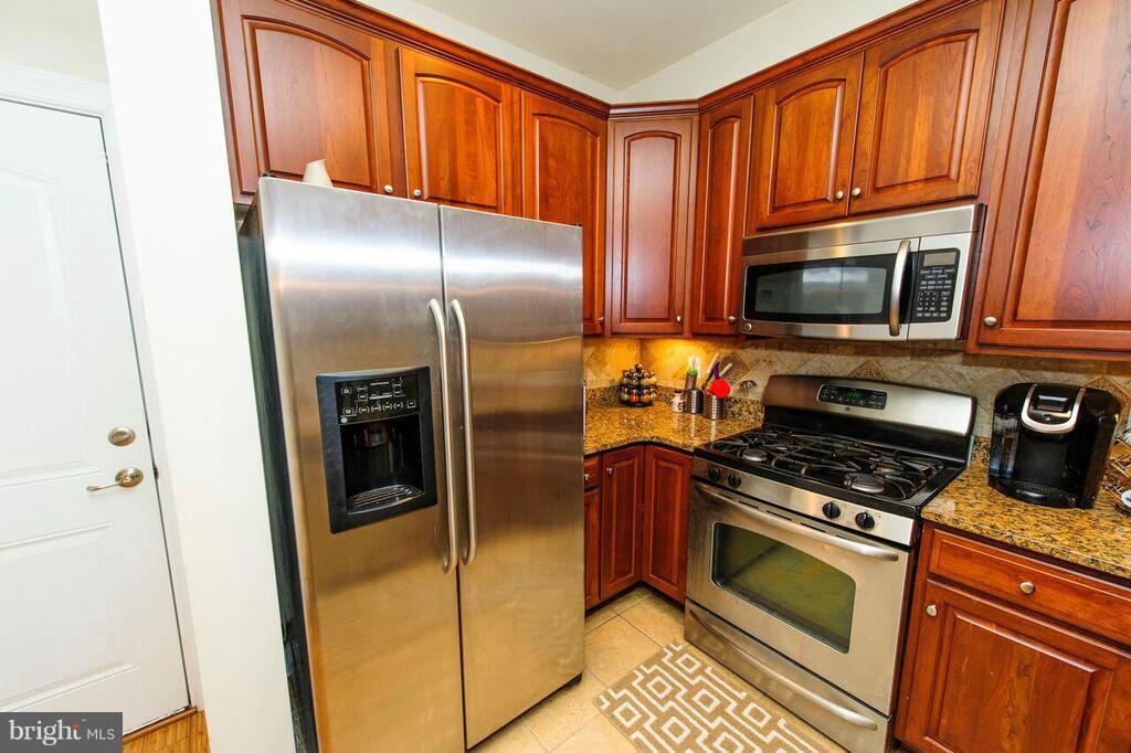 POTOMAC CLUB - Residential