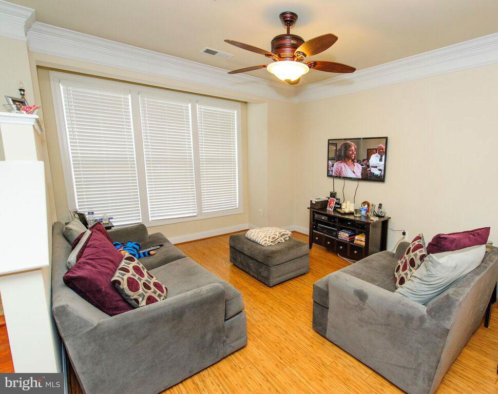 POTOMAC CLUB - Residential