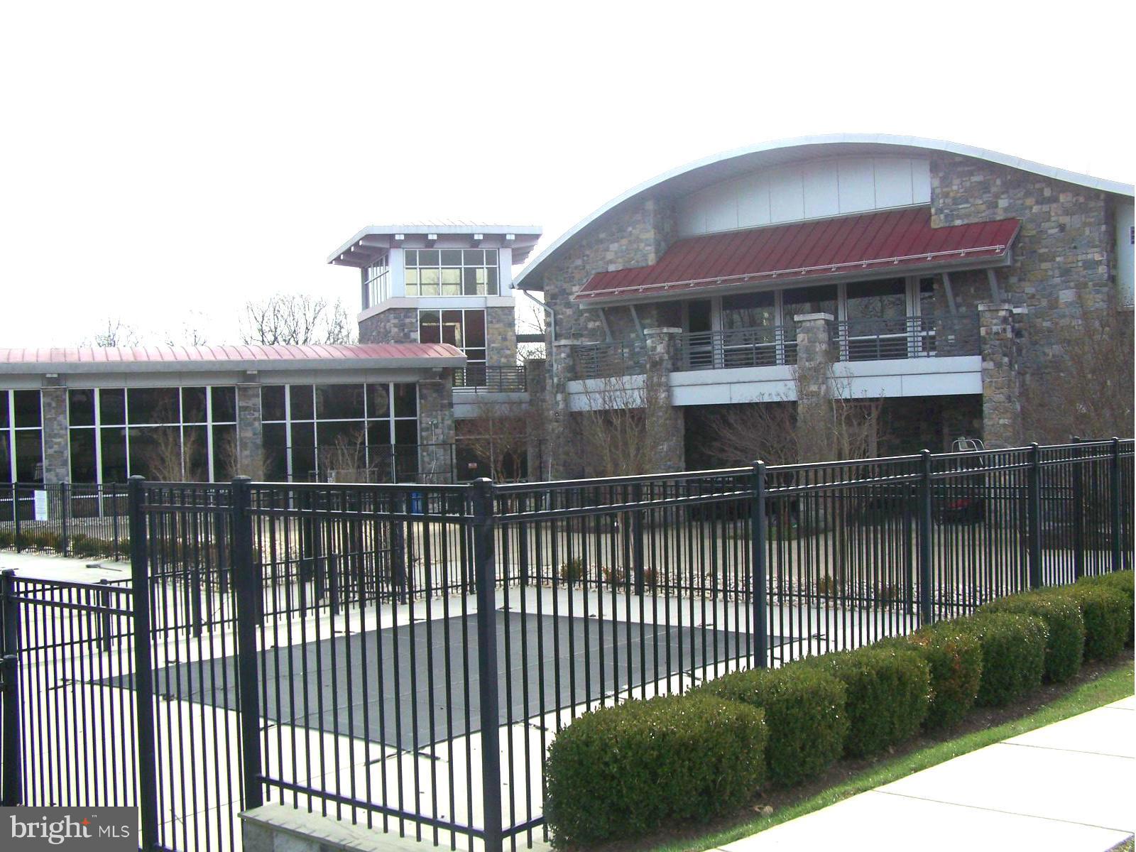 POTOMAC CLUB - Residential