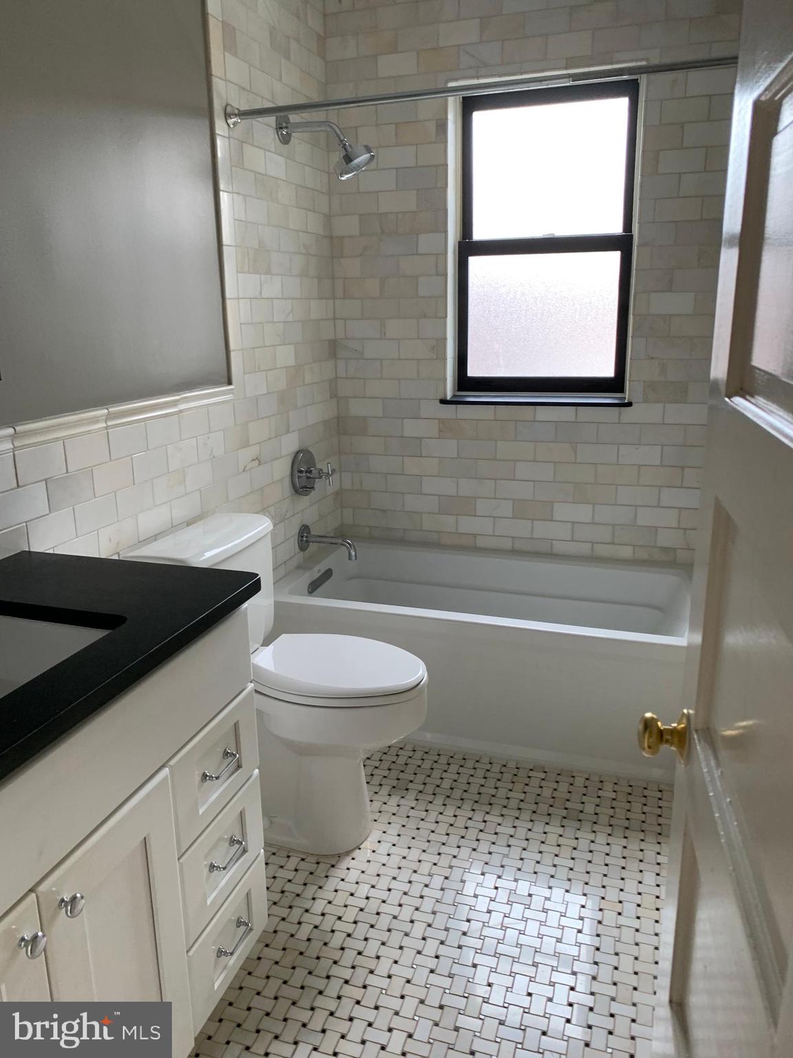 OLD TOWN ALEXANDRIA - Residential Lease