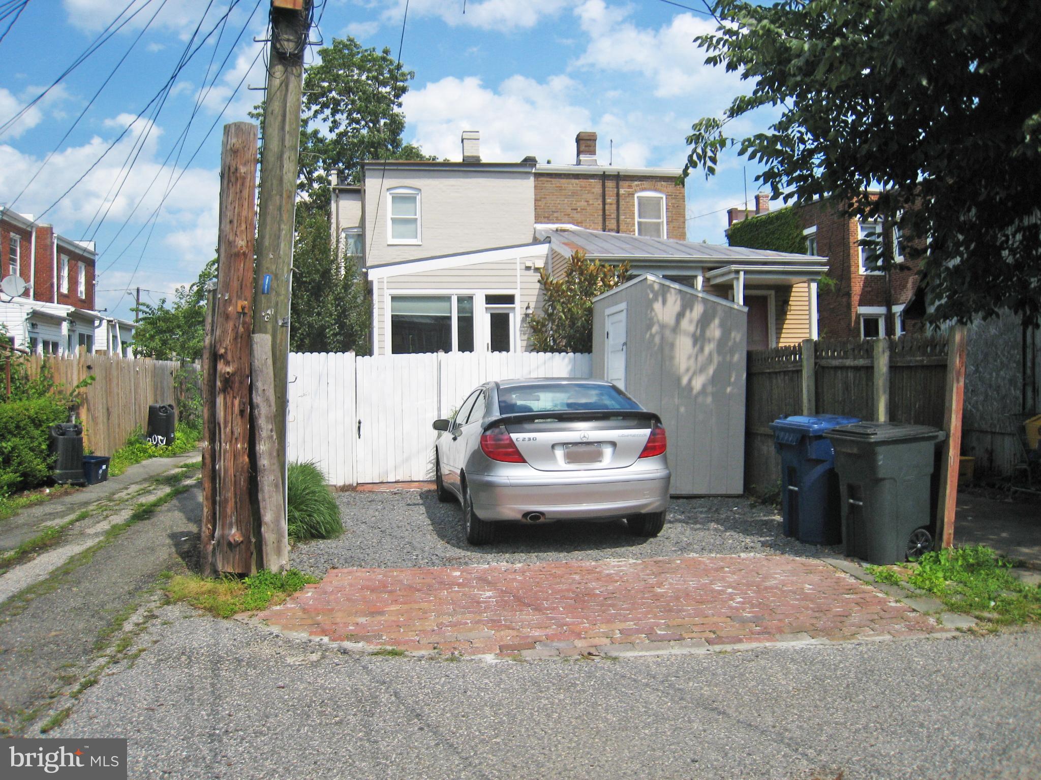 OLD TOWN ALEXANDRIA - Residential Lease