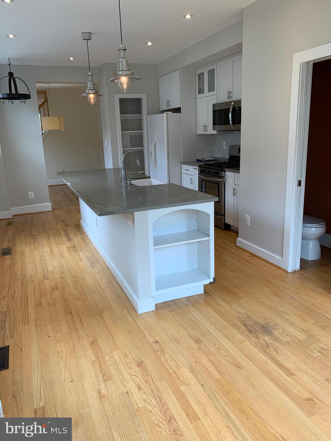 OLD TOWN ALEXANDRIA - Residential Lease
