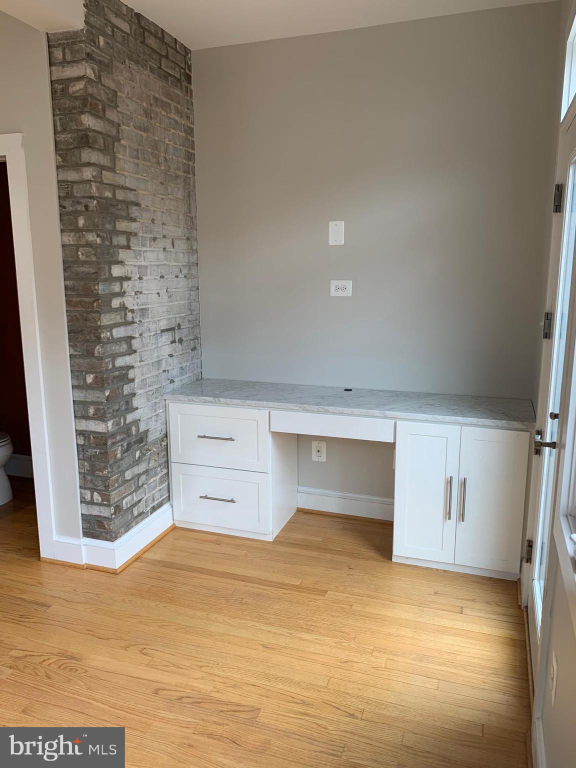 OLD TOWN ALEXANDRIA - Residential Lease