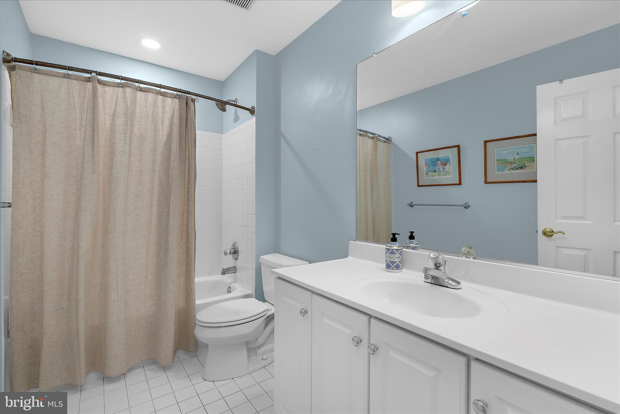 CAMBRIA - Residential