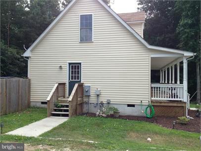 LAKE CAROLINE - Residential Lease