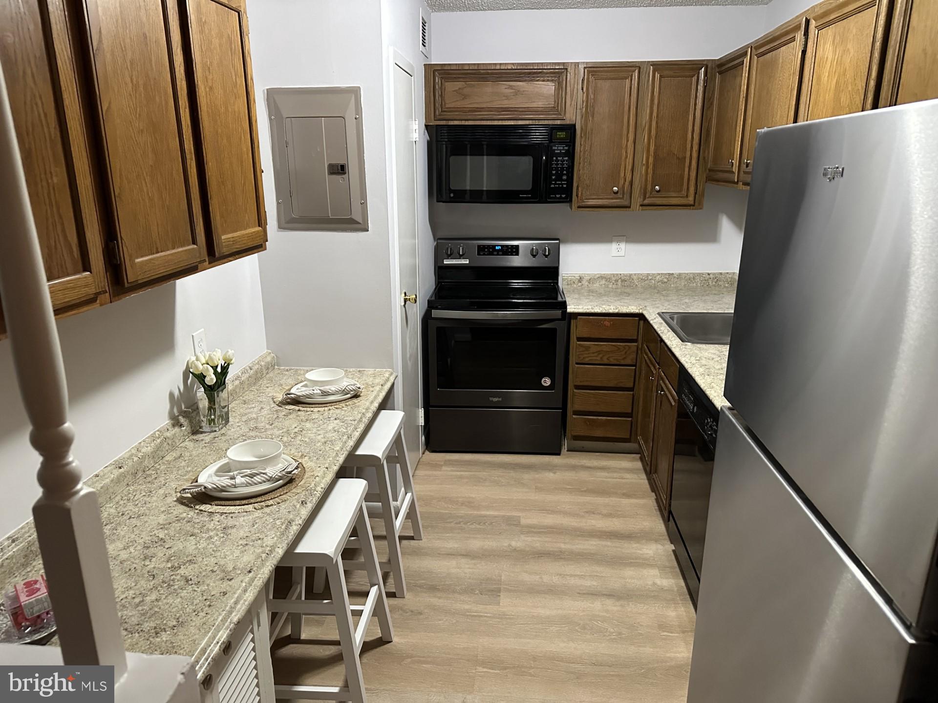 RIDGELY TOWSON CENTER - Residential