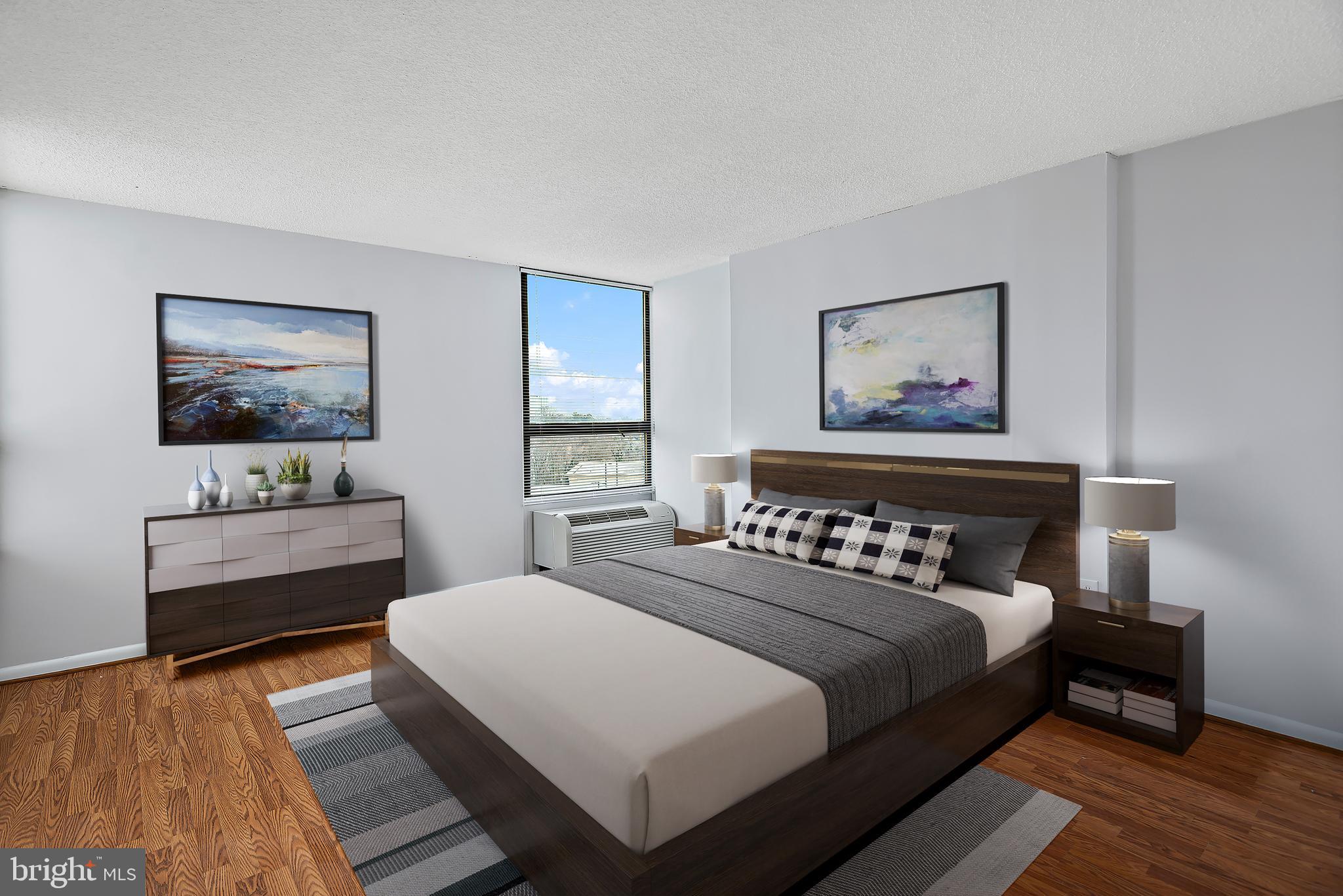 RIDGELY TOWSON CENTER - Residential