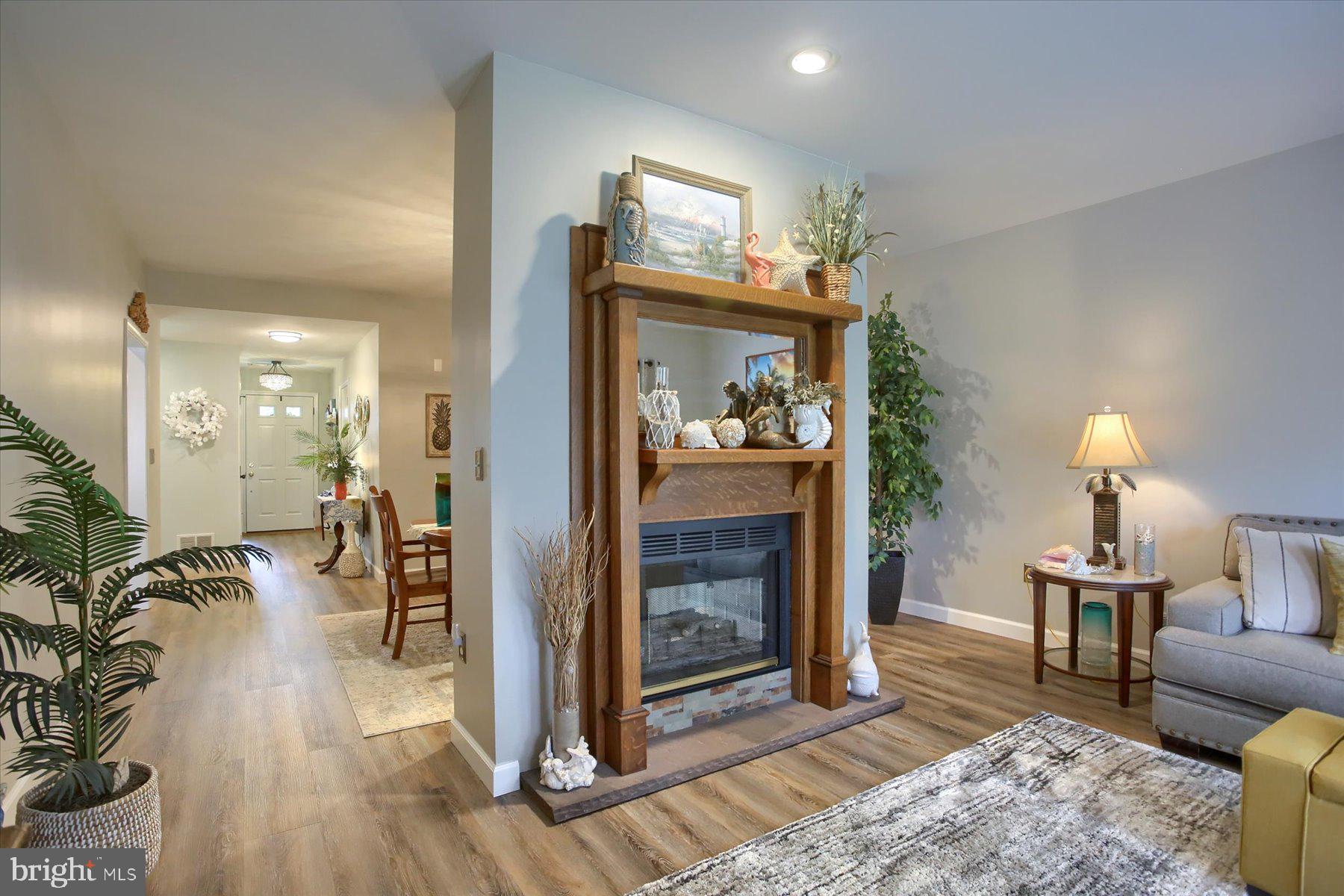 WESLEY MEWS - Residential