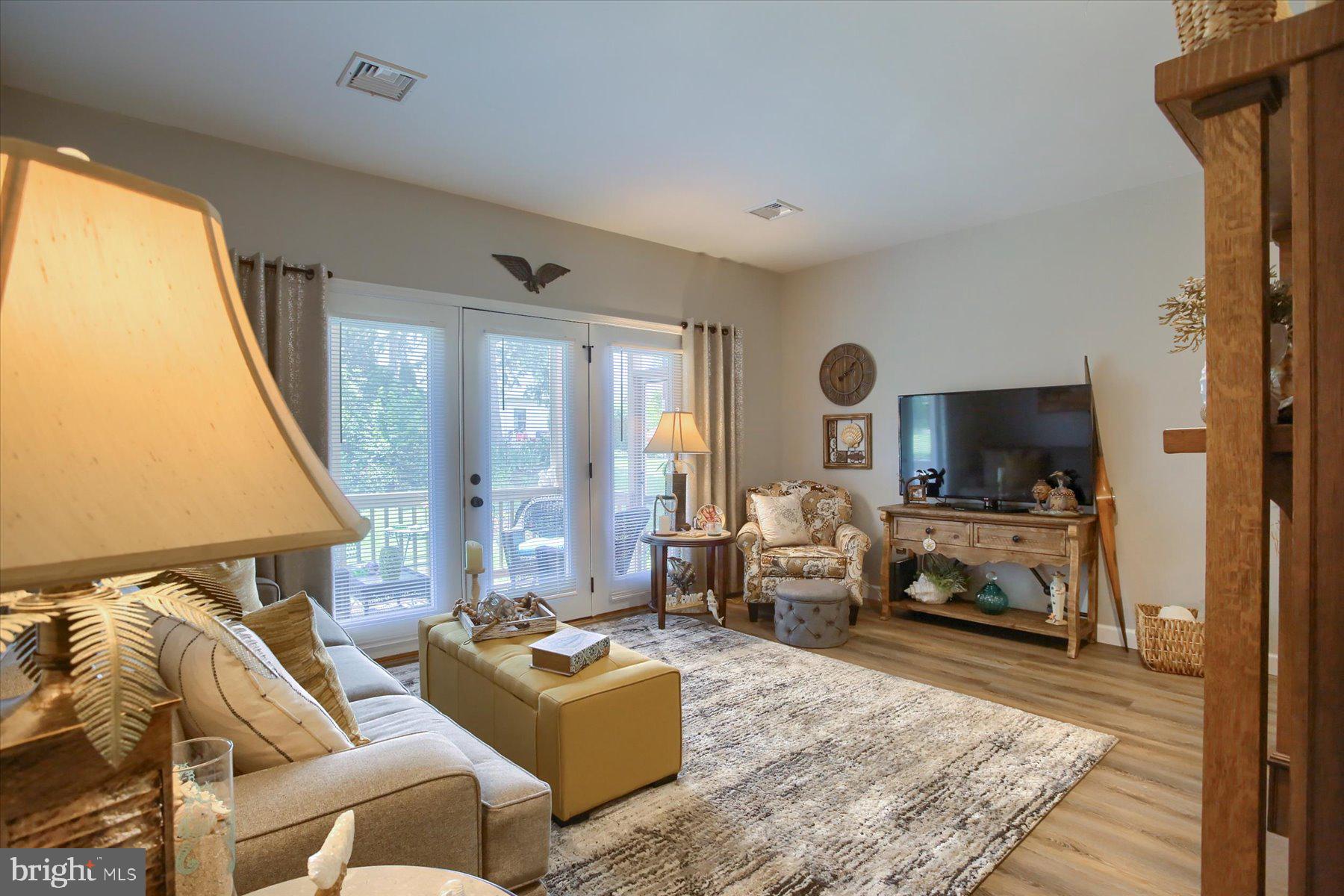 WESLEY MEWS - Residential