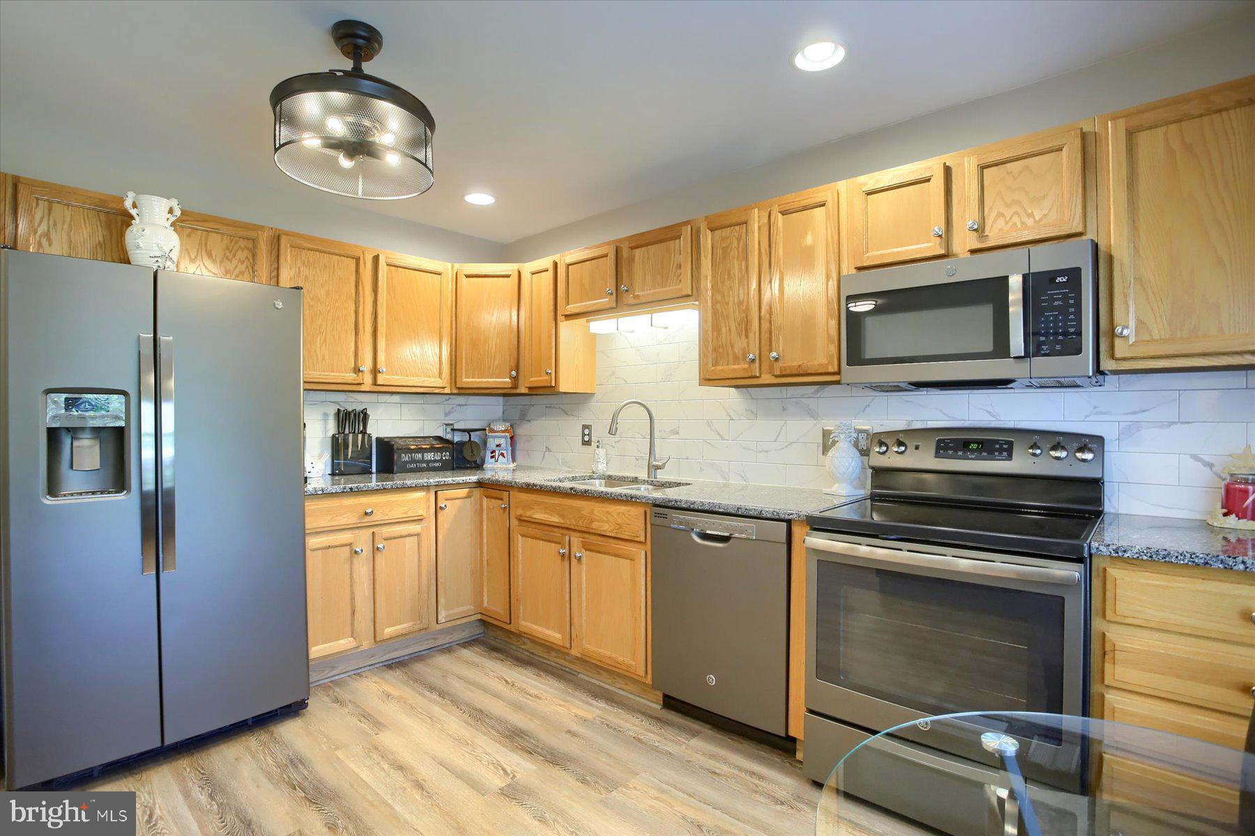 WESLEY MEWS - Residential