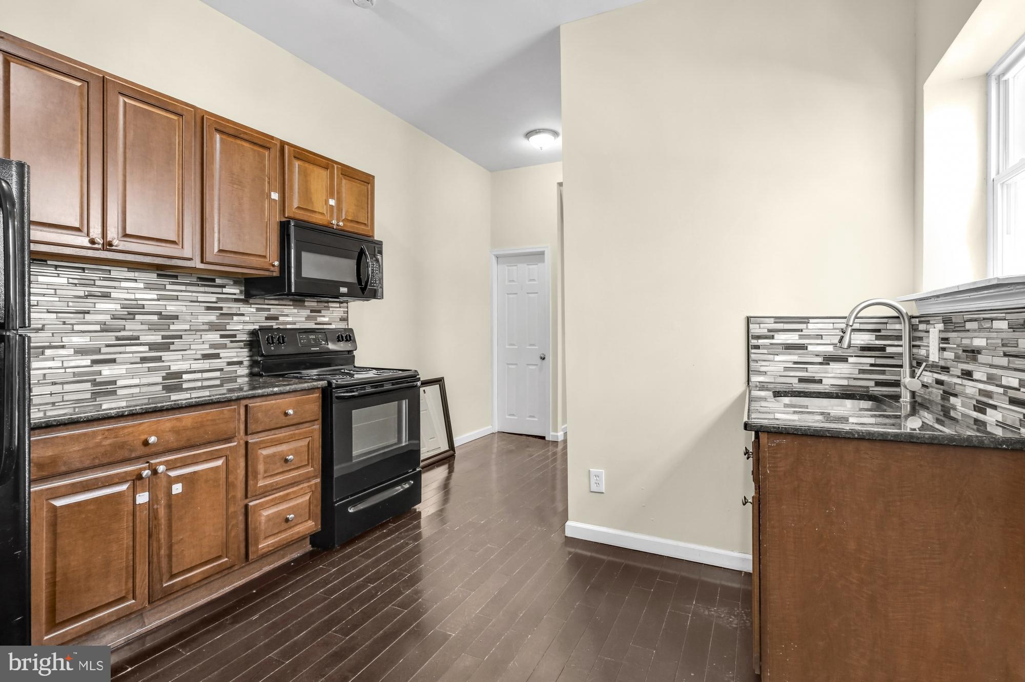 POINT BREEZE - Residential Lease