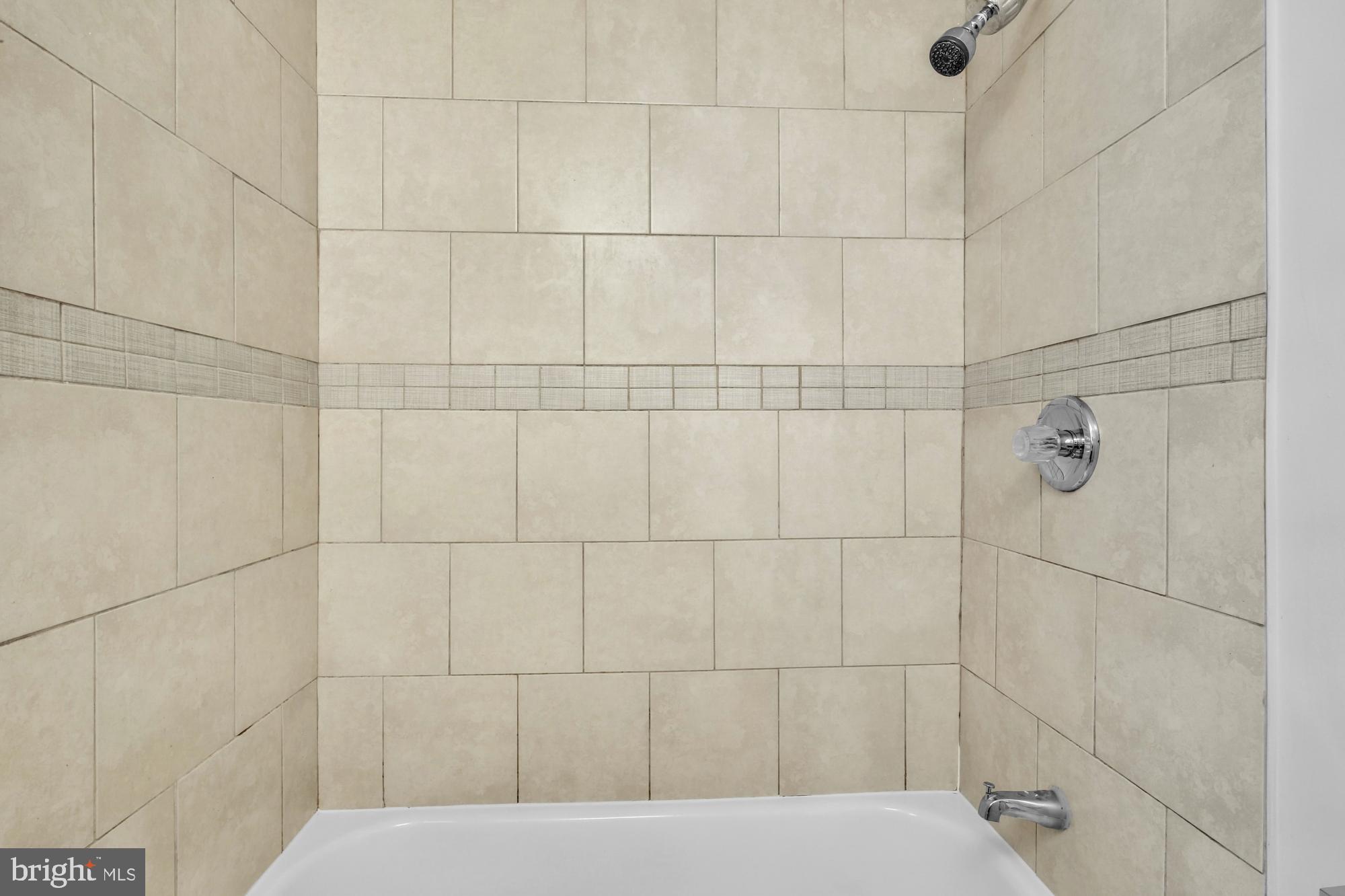 POINT BREEZE - Residential Lease