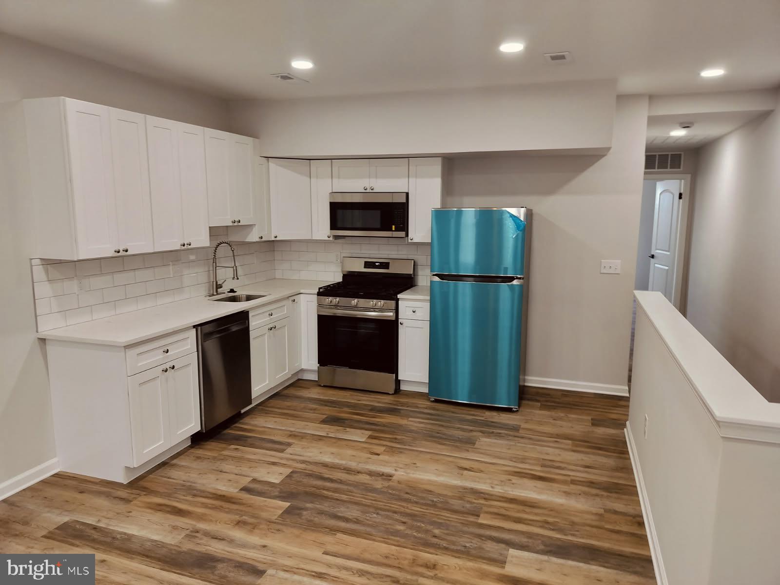 Check out this (4 total available) Brand New Gorgeous Fully Renovated & Spacious Unit!
Located in Newbold, South Philly! All brand new LPV Vinyl flooring throughout with Central Air, Washer/Dryer and upgraded Kitchen and Bath with full amenities.
Enter this unit with private entrance and storage space/ mudroom area leading up to the wide open concept Kitchen and Living room. All Units feature: Beautiful Kitchens with all new cabinets with quartz counter and stainless appliances including dishwasher and microwave. Fully tiled full Bathroom with tub. Laundry room. Large Bedroom with generous closet space.
Located in the very walkable West Passyunk neighborhood just a quick jut to East Passyunk, many Newbold cafes and bars as well as multiple major shopping centers and public trans routes...making for a quick commute to Center city or The Navy base.
Don't hesitate...contact for details on units still available.
