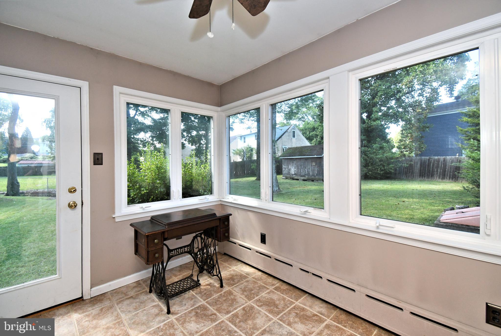 WILLOW GROVE - Residential