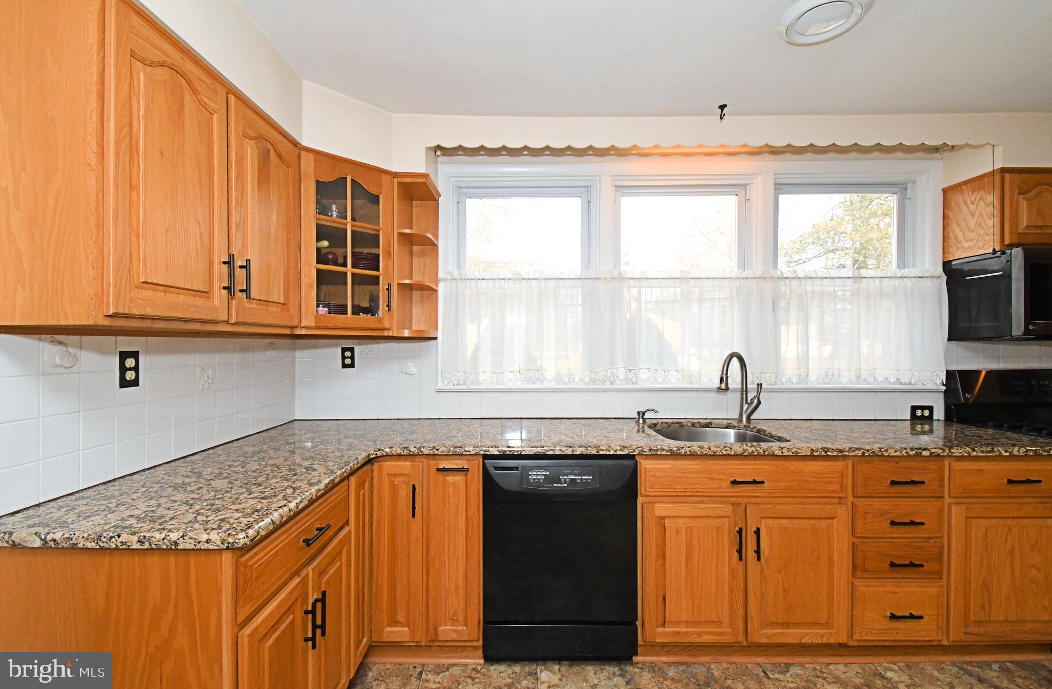 WILLOW GROVE - Residential