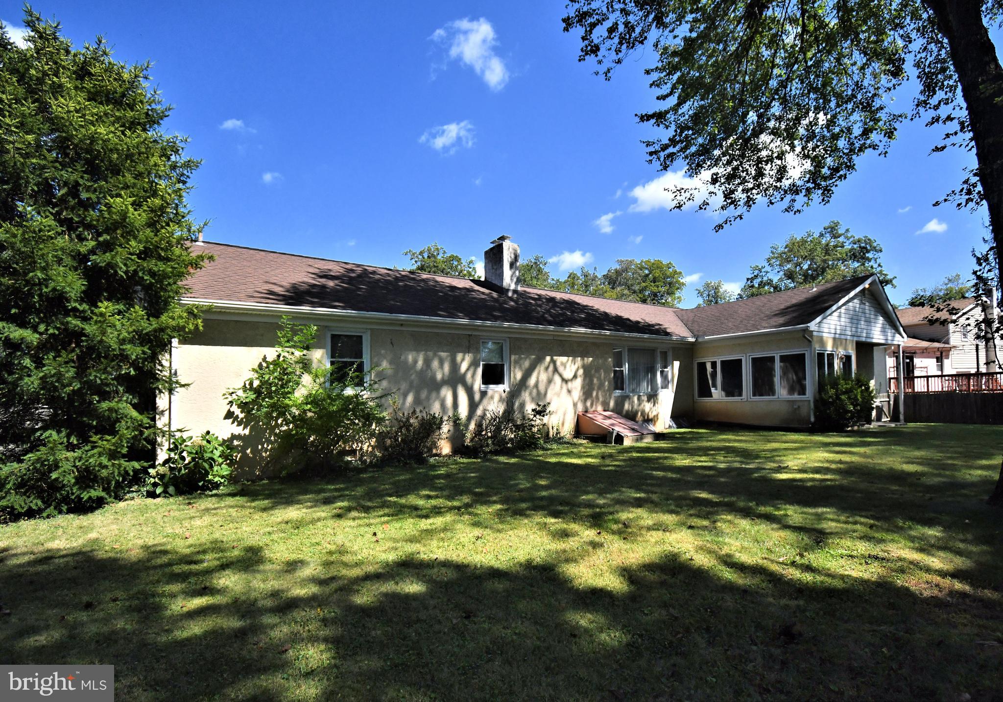 WILLOW GROVE - Residential