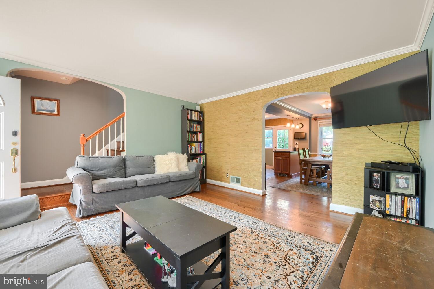 7042 HEATHFIELD ROAD