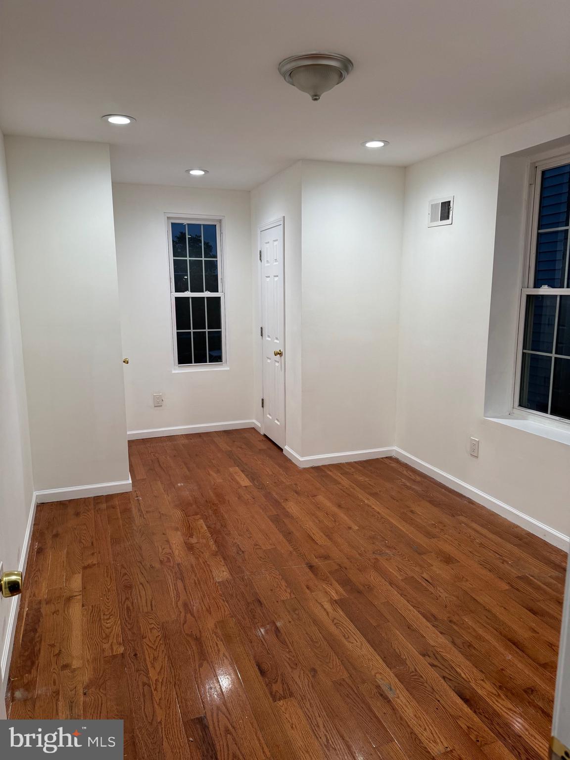 WHITMAN - Residential