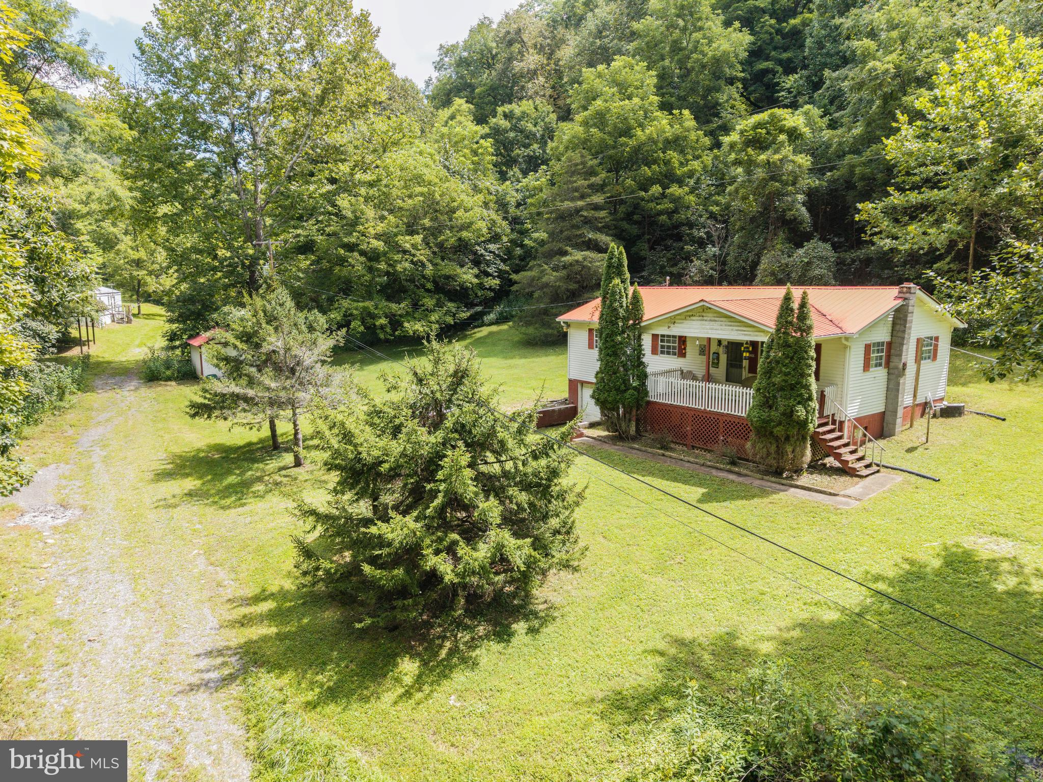 386 LONG ROAD