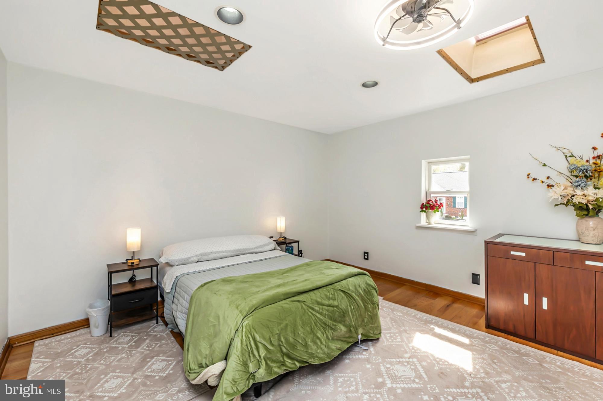 SPRINGFIELD - Residential