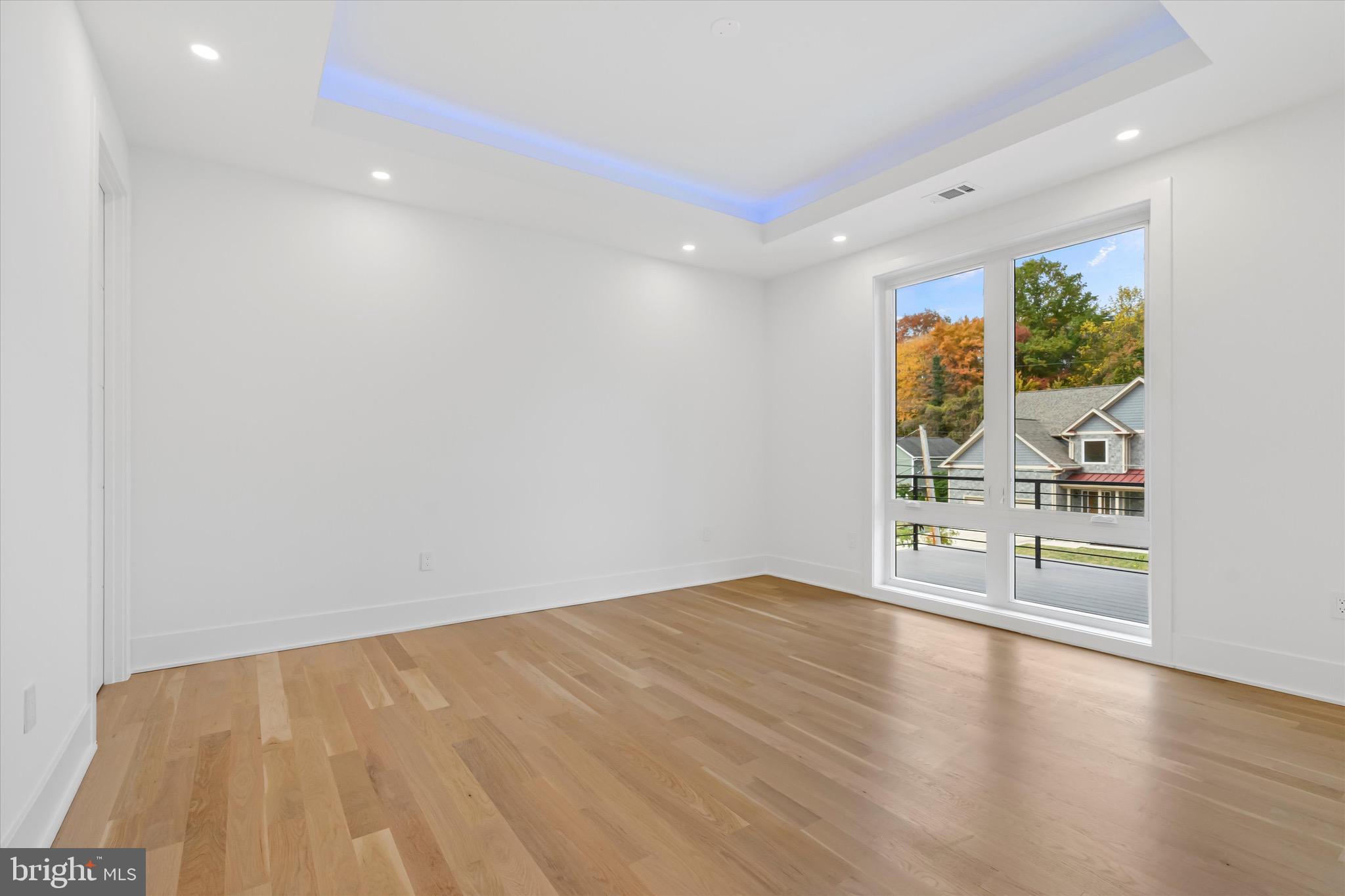 FAIRDALE - Residential