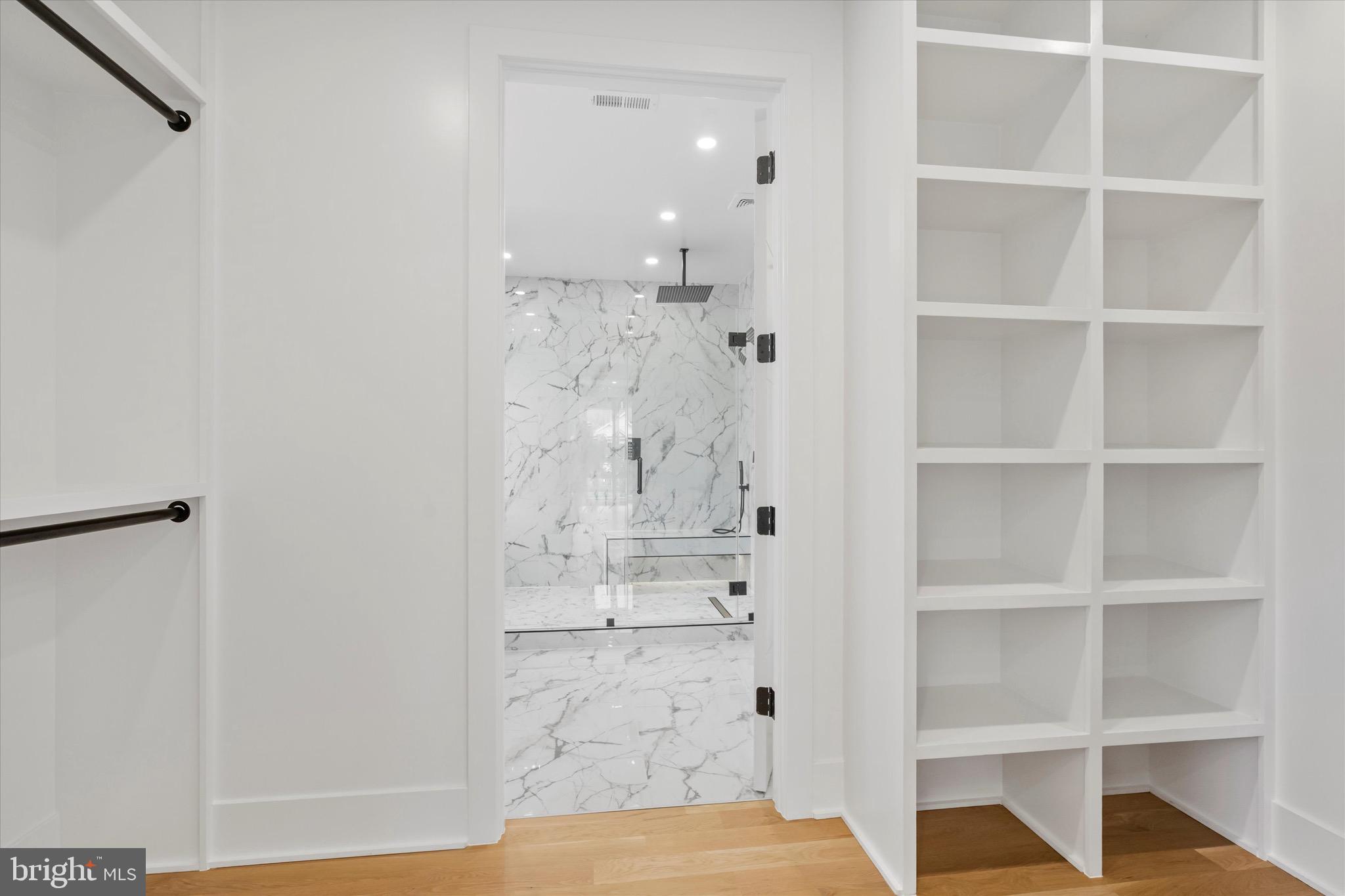 FAIRDALE - Residential