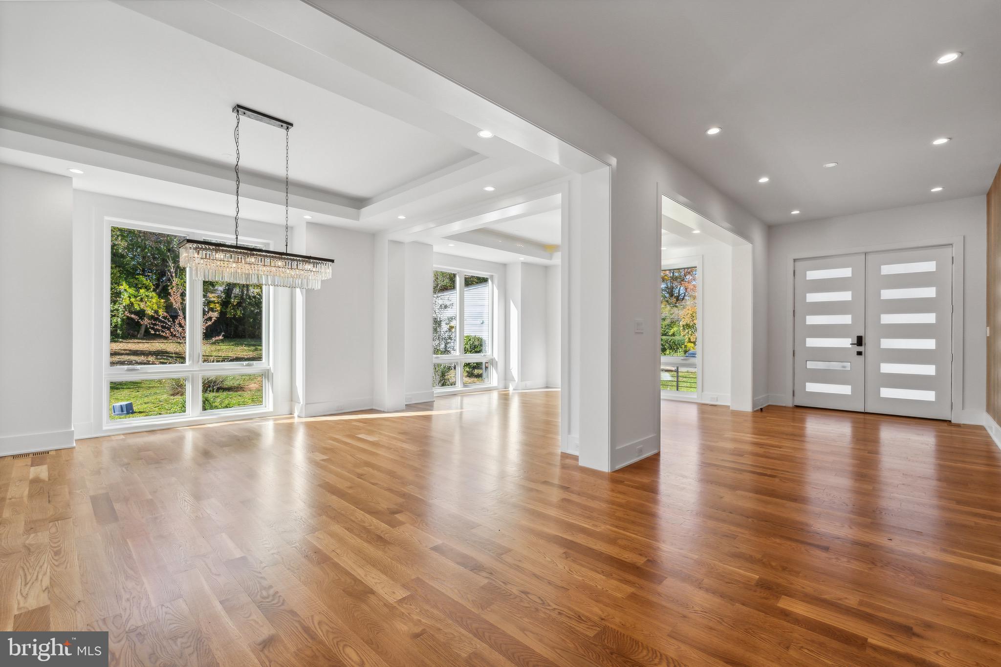 7209 SIPES LANE