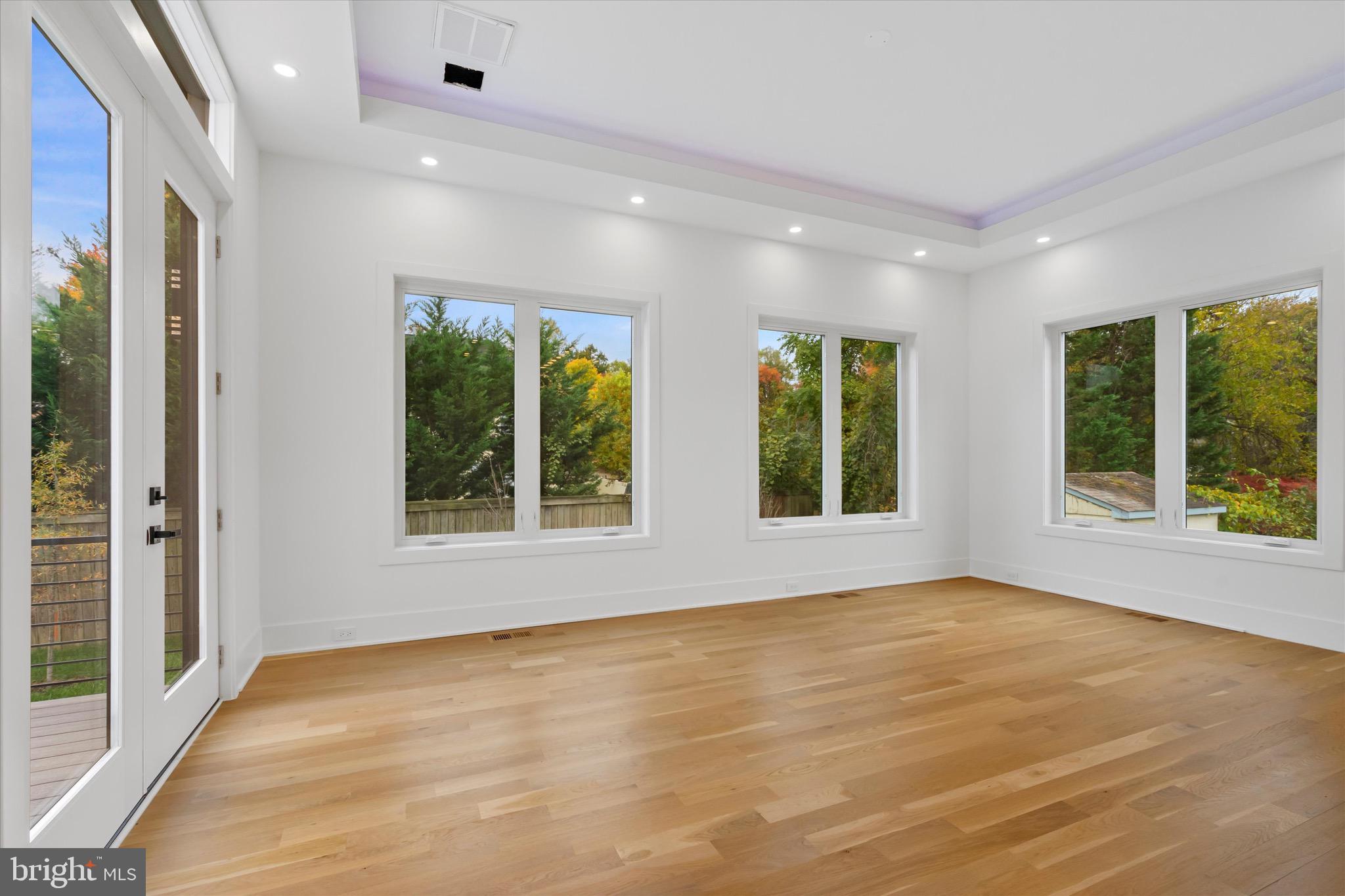 FAIRDALE - Residential