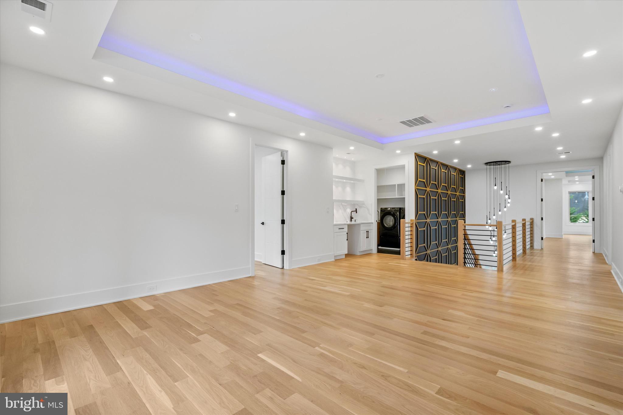 FAIRDALE - Residential