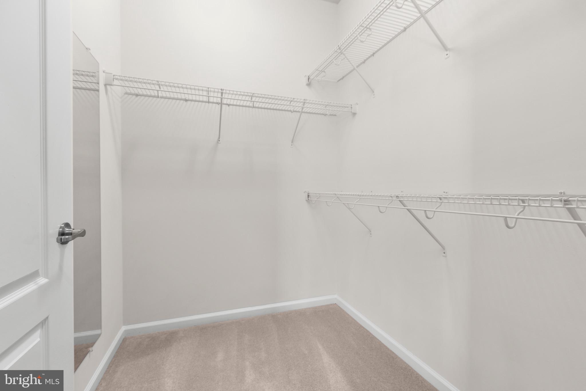 VIRGINIA HERITAGE AT LEE'S PARK - Residential