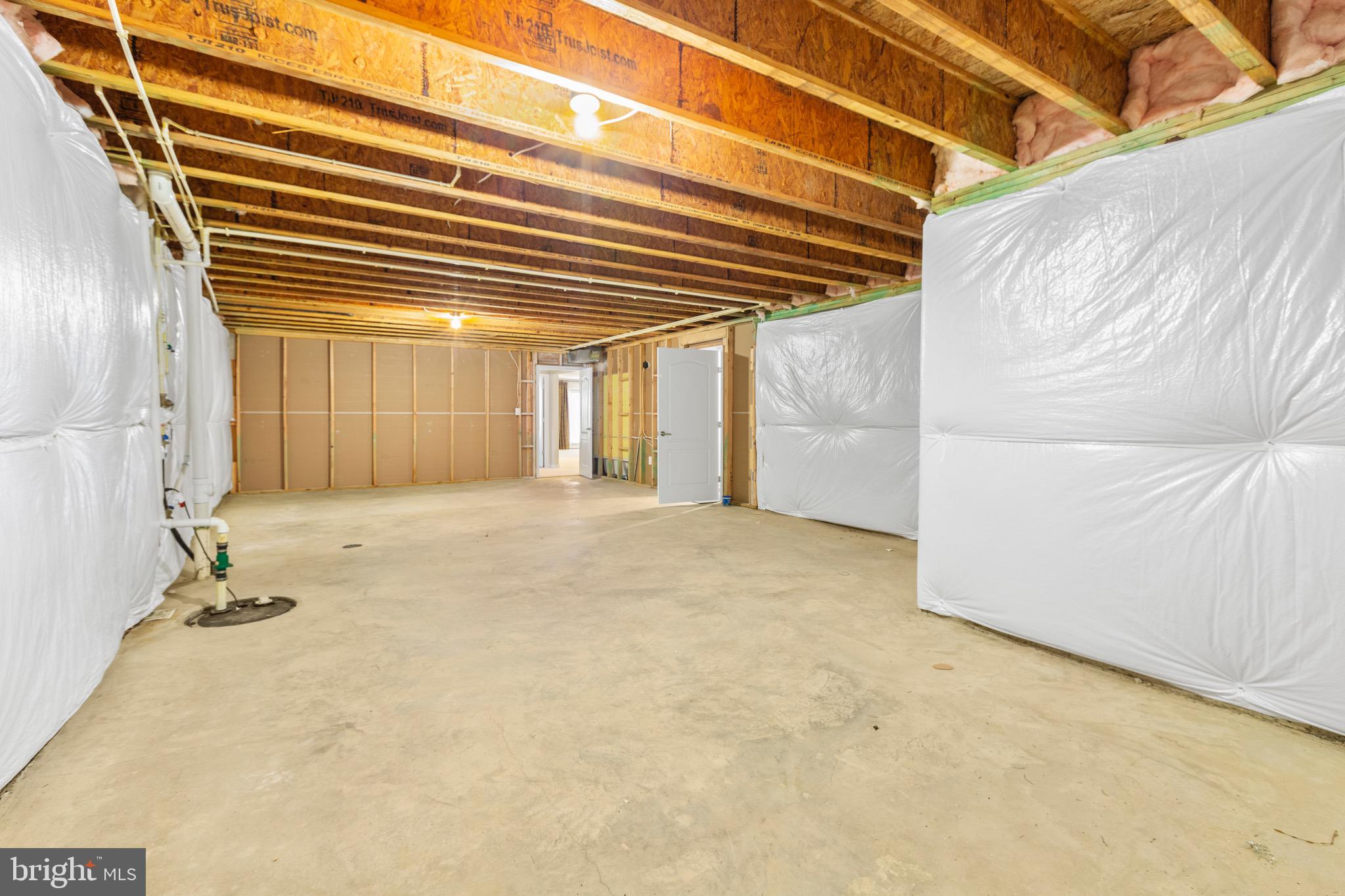 VIRGINIA HERITAGE AT LEE'S PARK - Residential