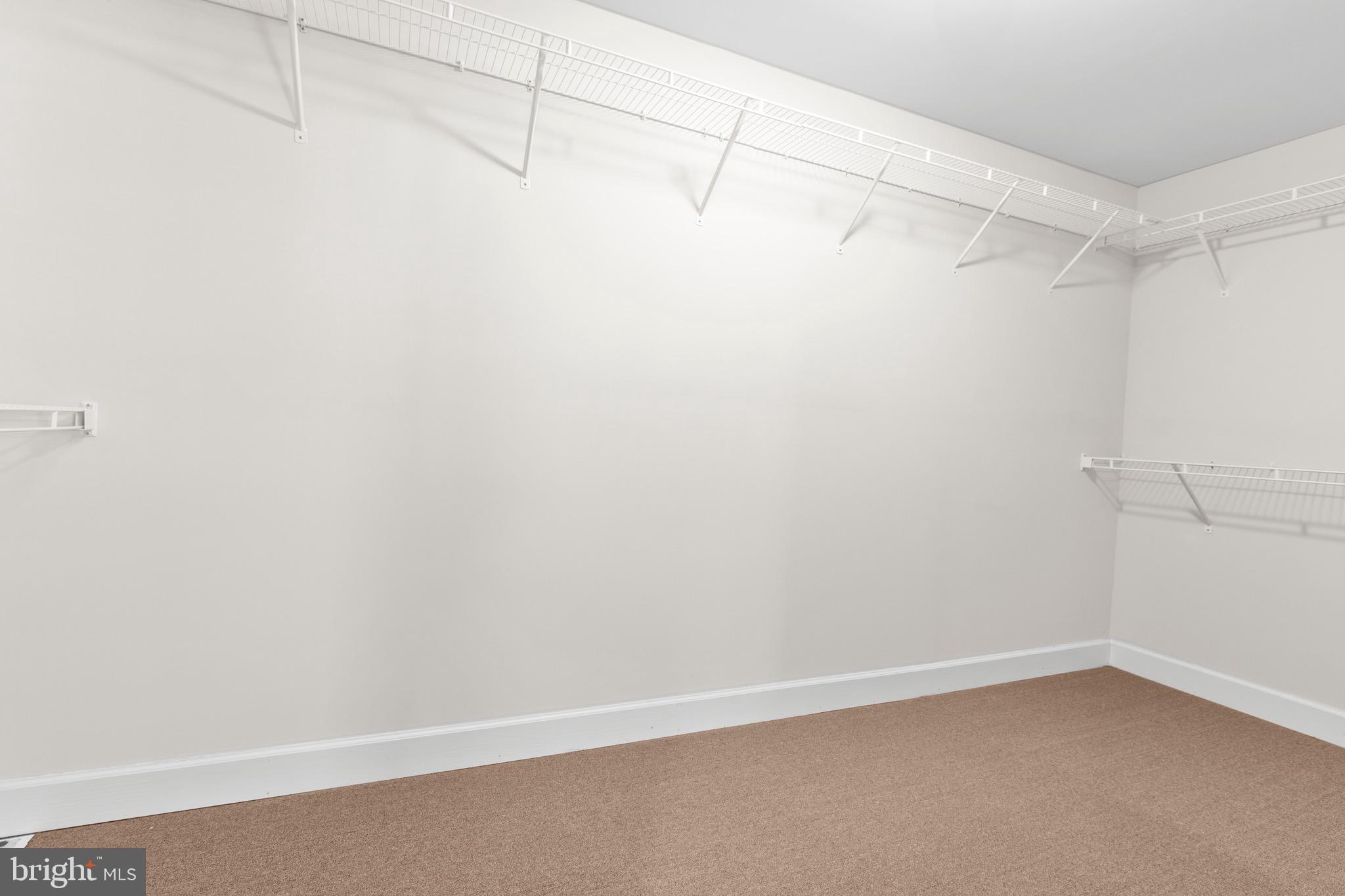 VIRGINIA HERITAGE AT LEE'S PARK - Residential