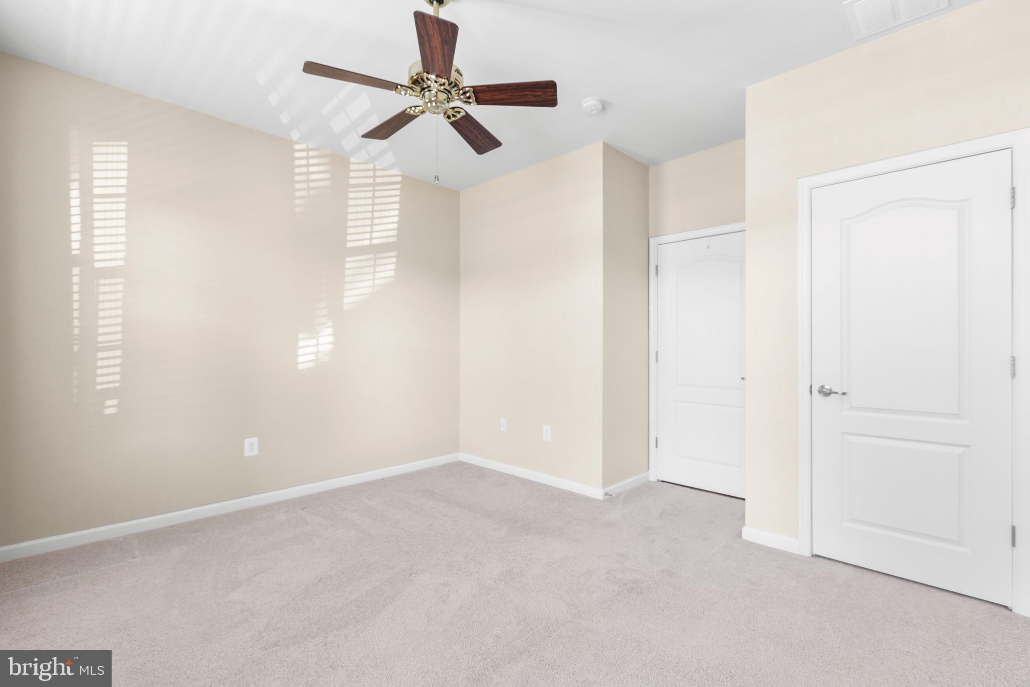 VIRGINIA HERITAGE AT LEE'S PARK - Residential