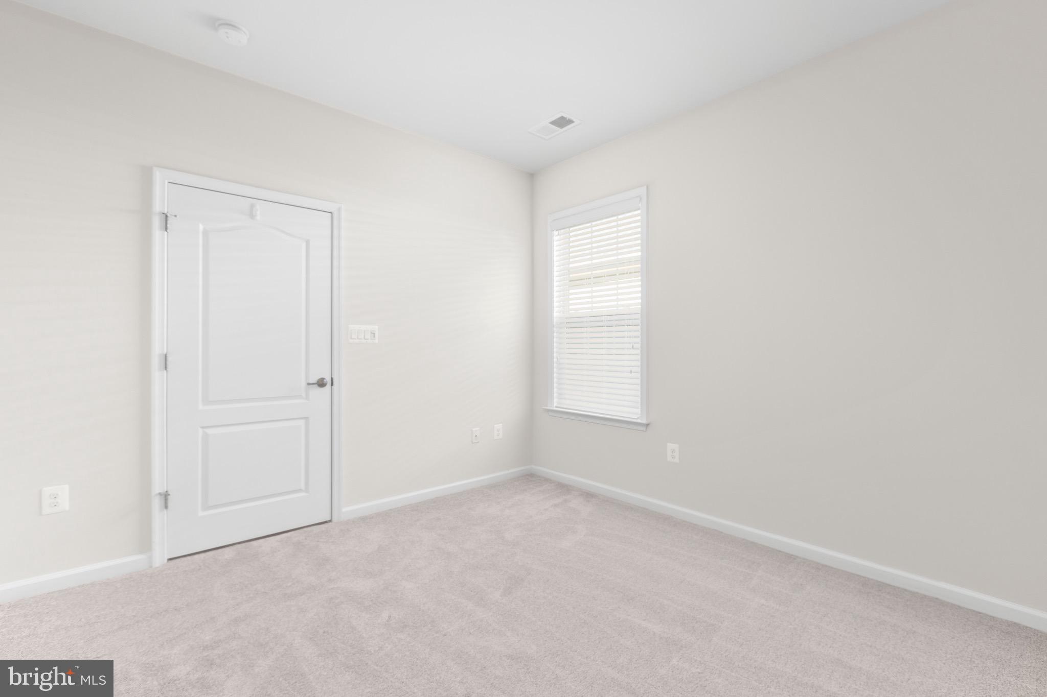 VIRGINIA HERITAGE AT LEE'S PARK - Residential