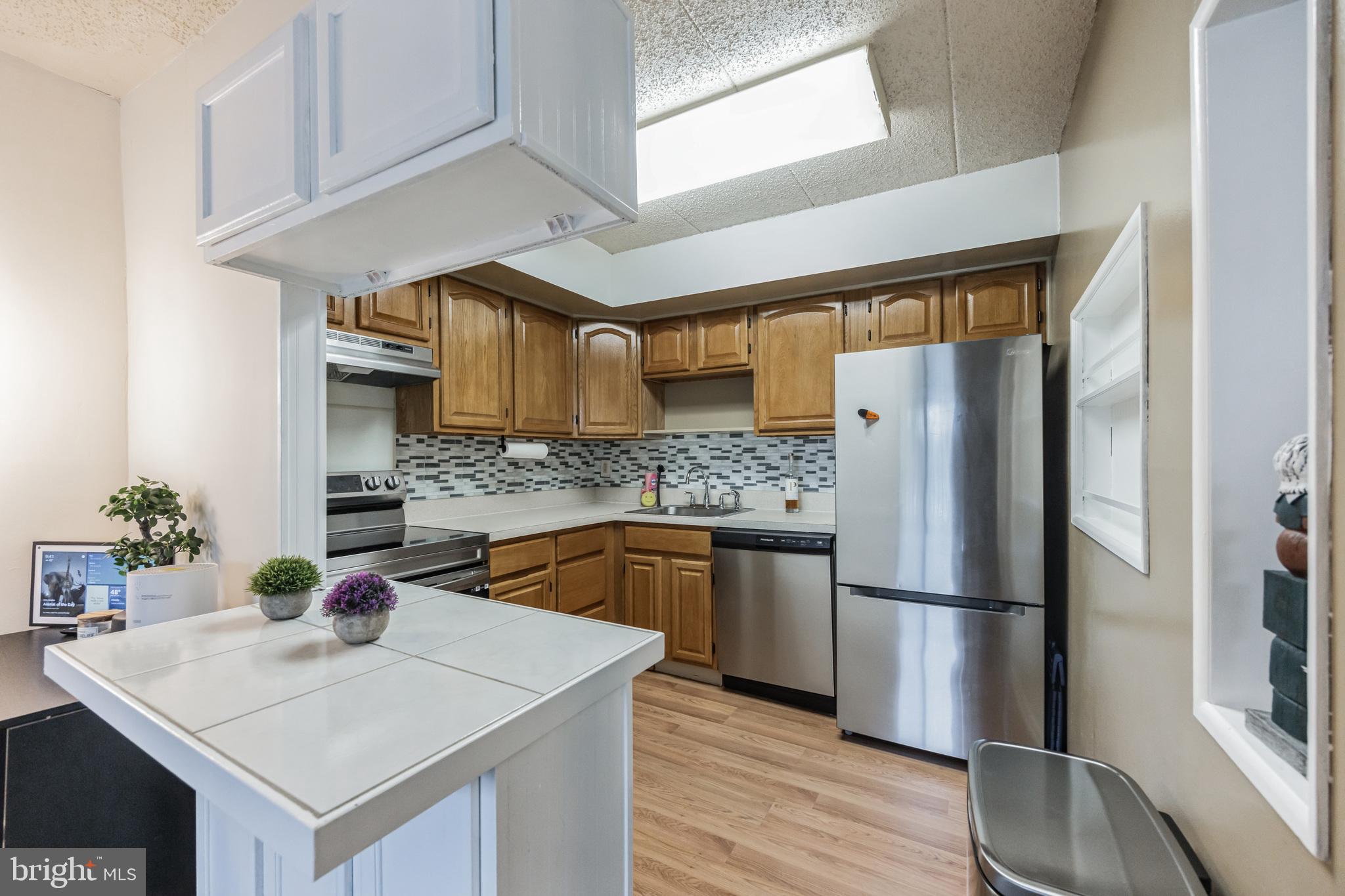 MEADOW WOOD - Residential Lease